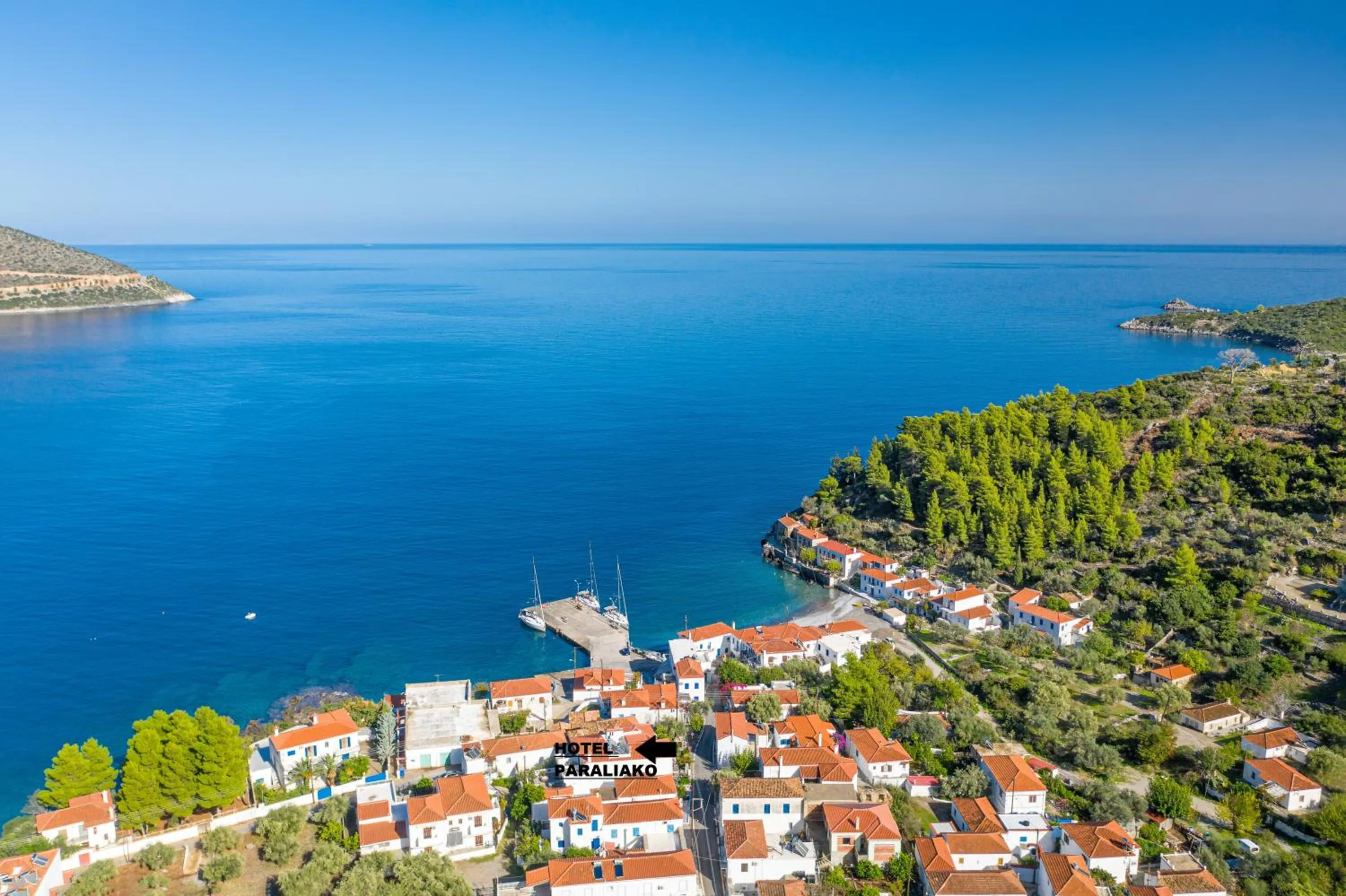 Natural landscape in Hotel PARALIAKO Kyparissi