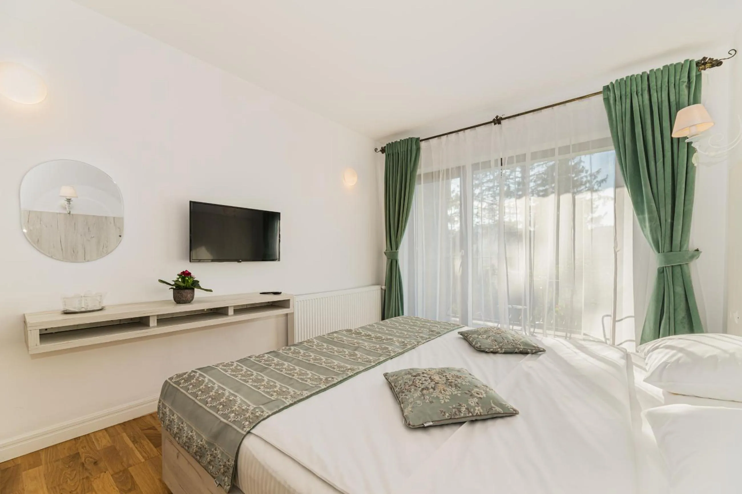 Bedroom, Bed in Pensiunea Hilltop