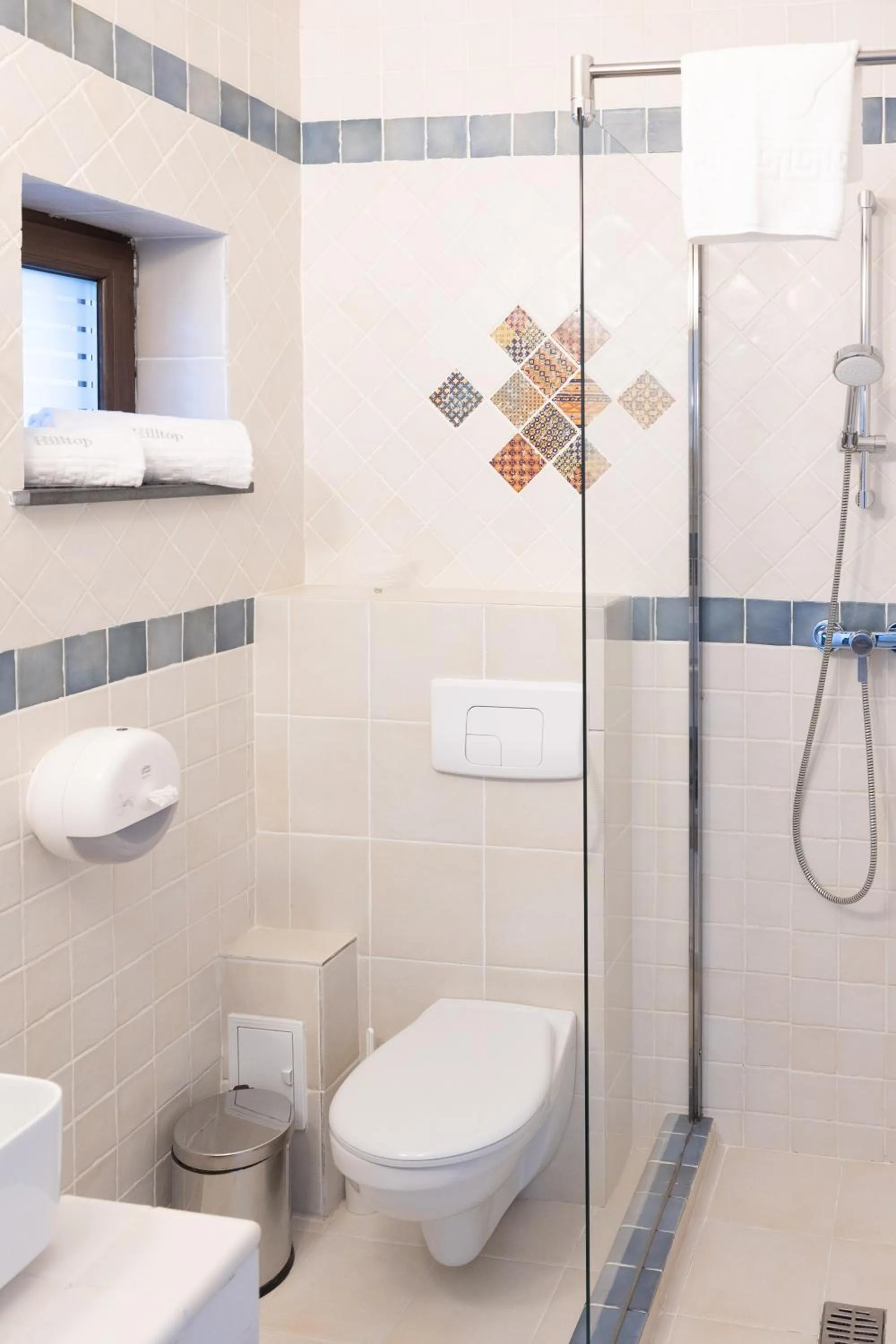 Bathroom in Pensiunea Hilltop