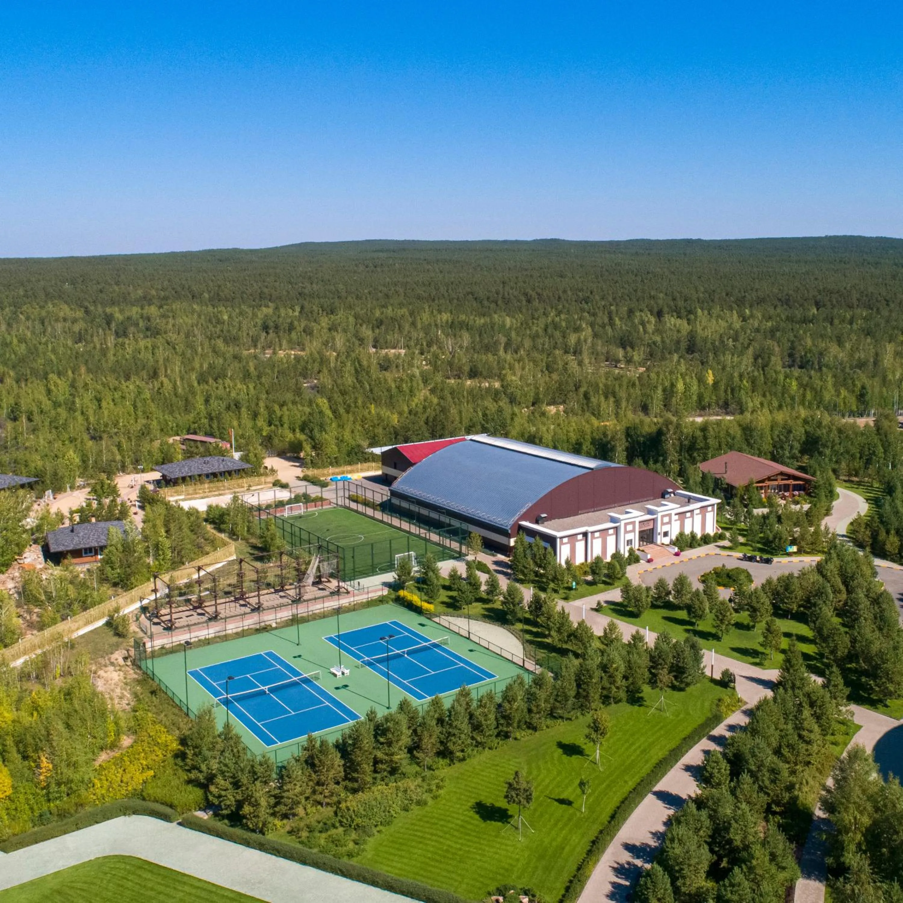 Tennis court in Rixos Borovoe