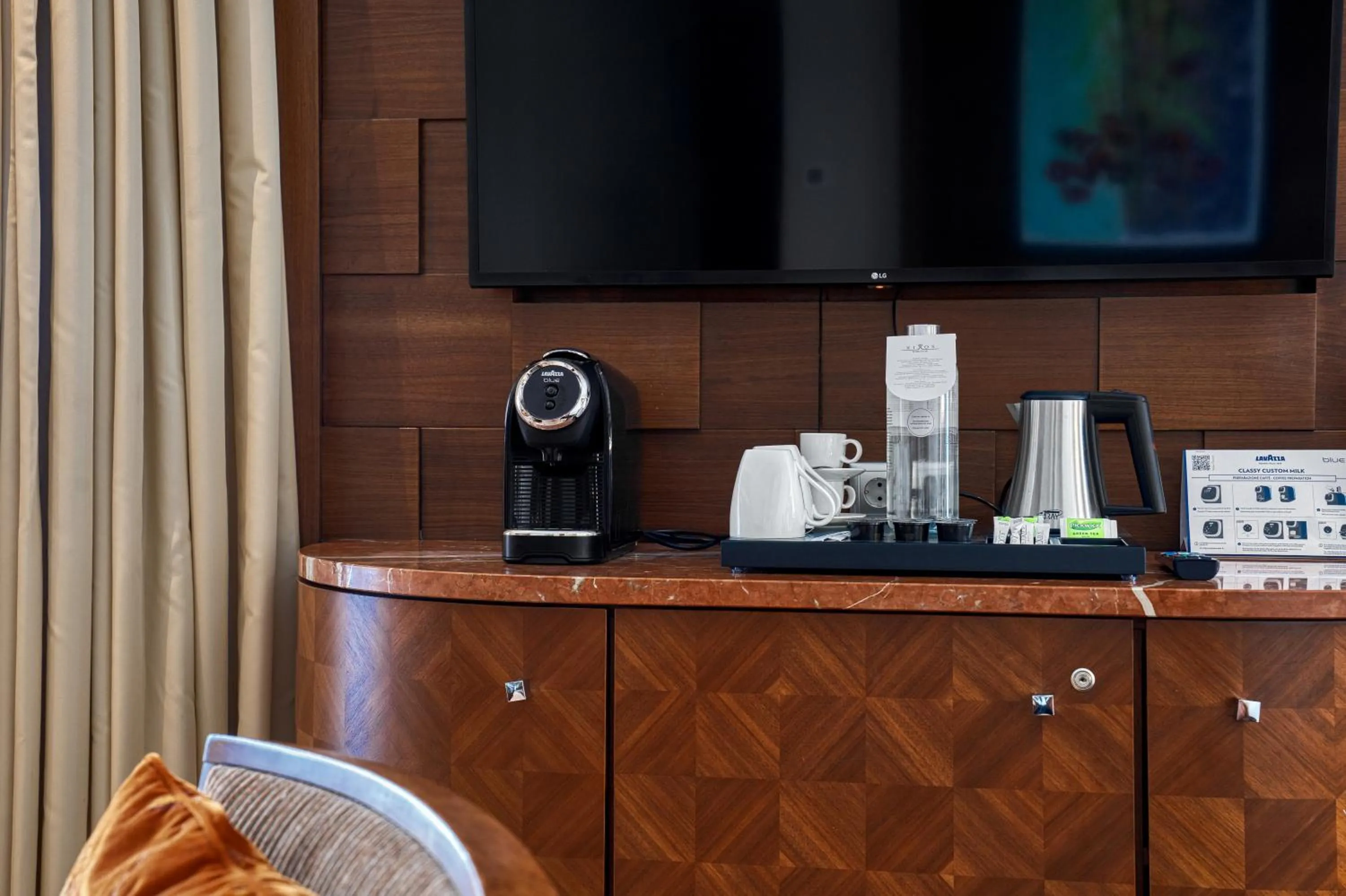 Coffee/tea facilities in Rixos Borovoe