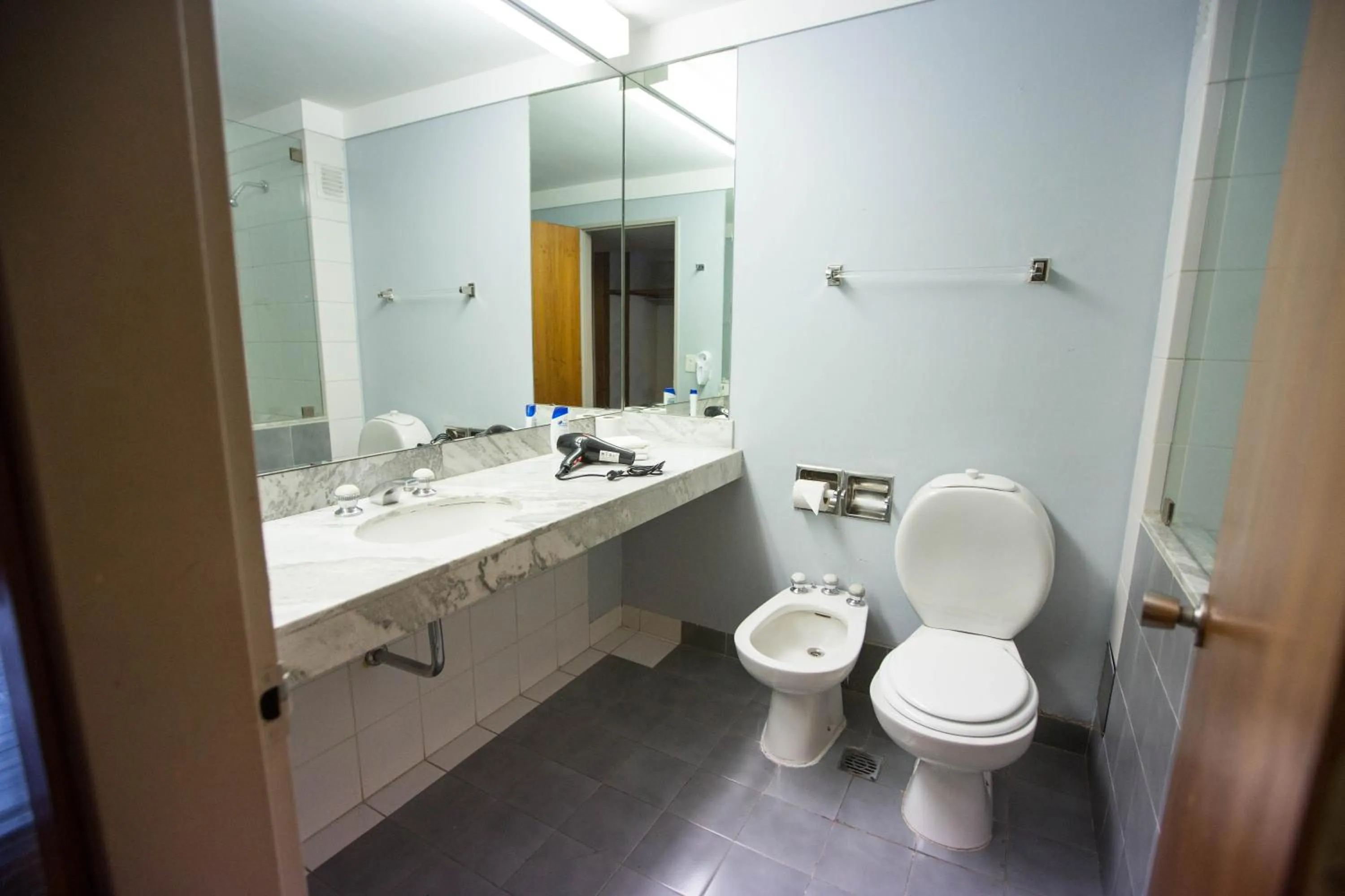 Bathroom in HOTEL BARILOCHE CITY