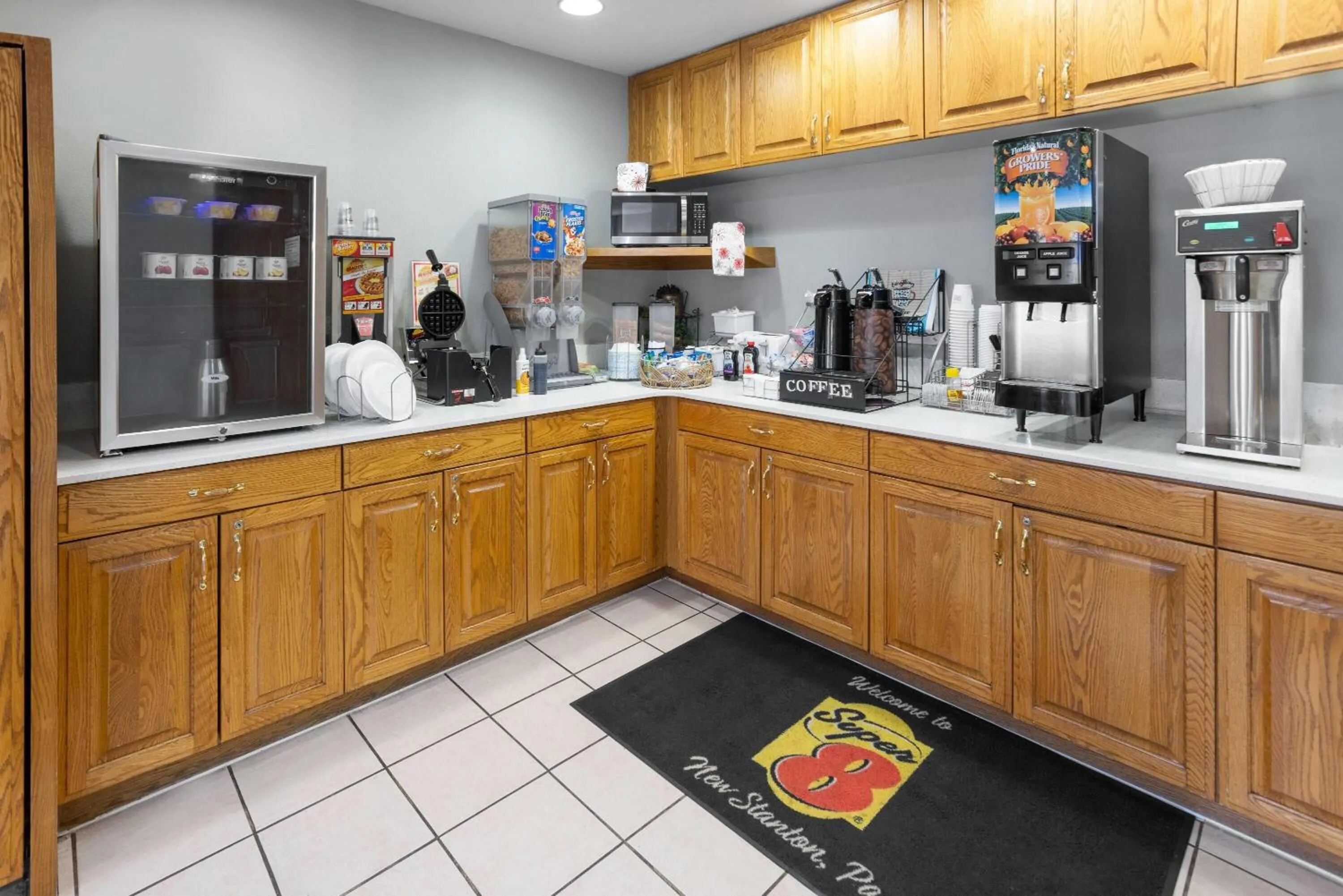 Breakfast in Super 8 by Wyndham New Stanton