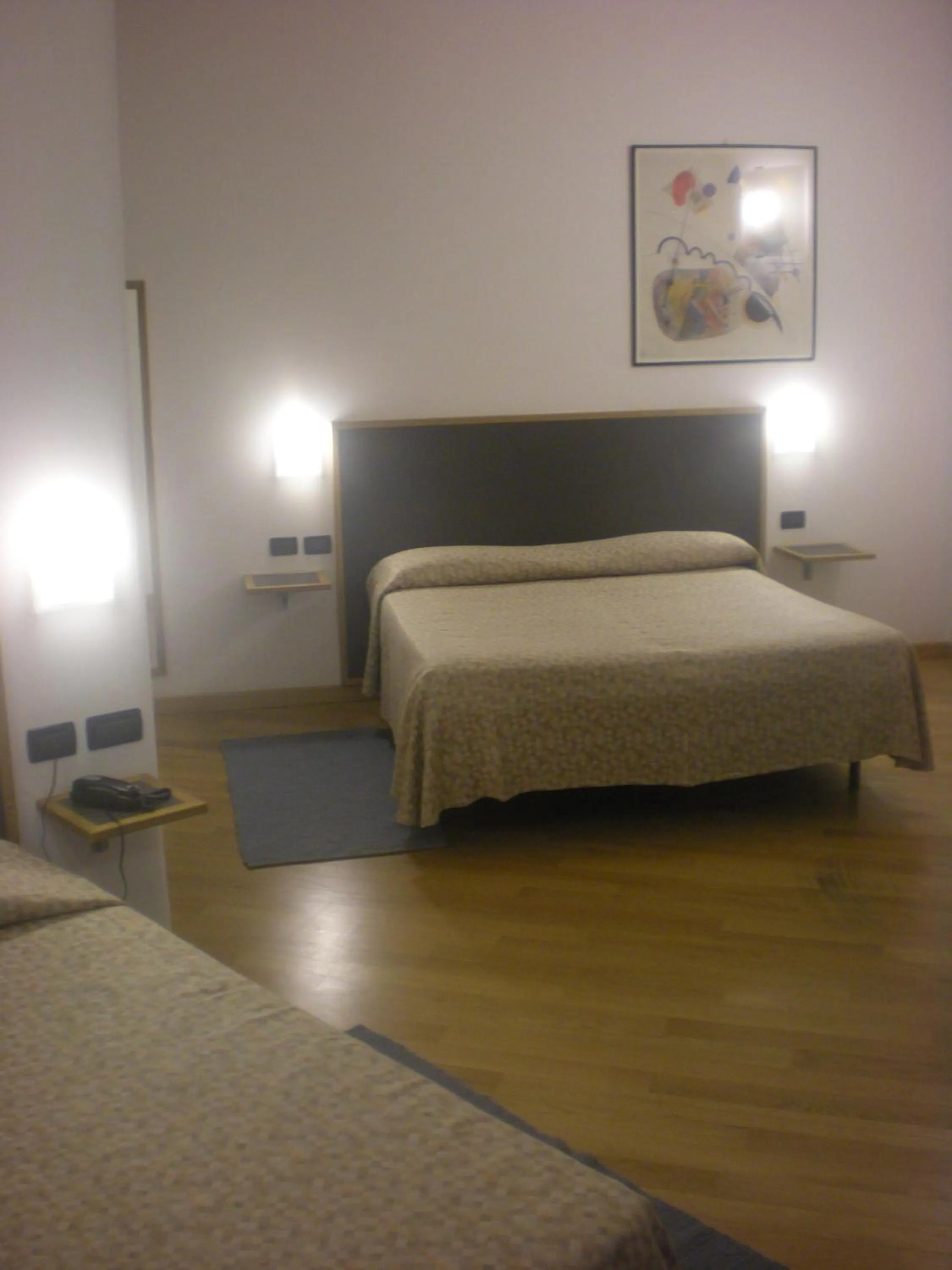 Photo of the whole room, Bed in Hotel Eden