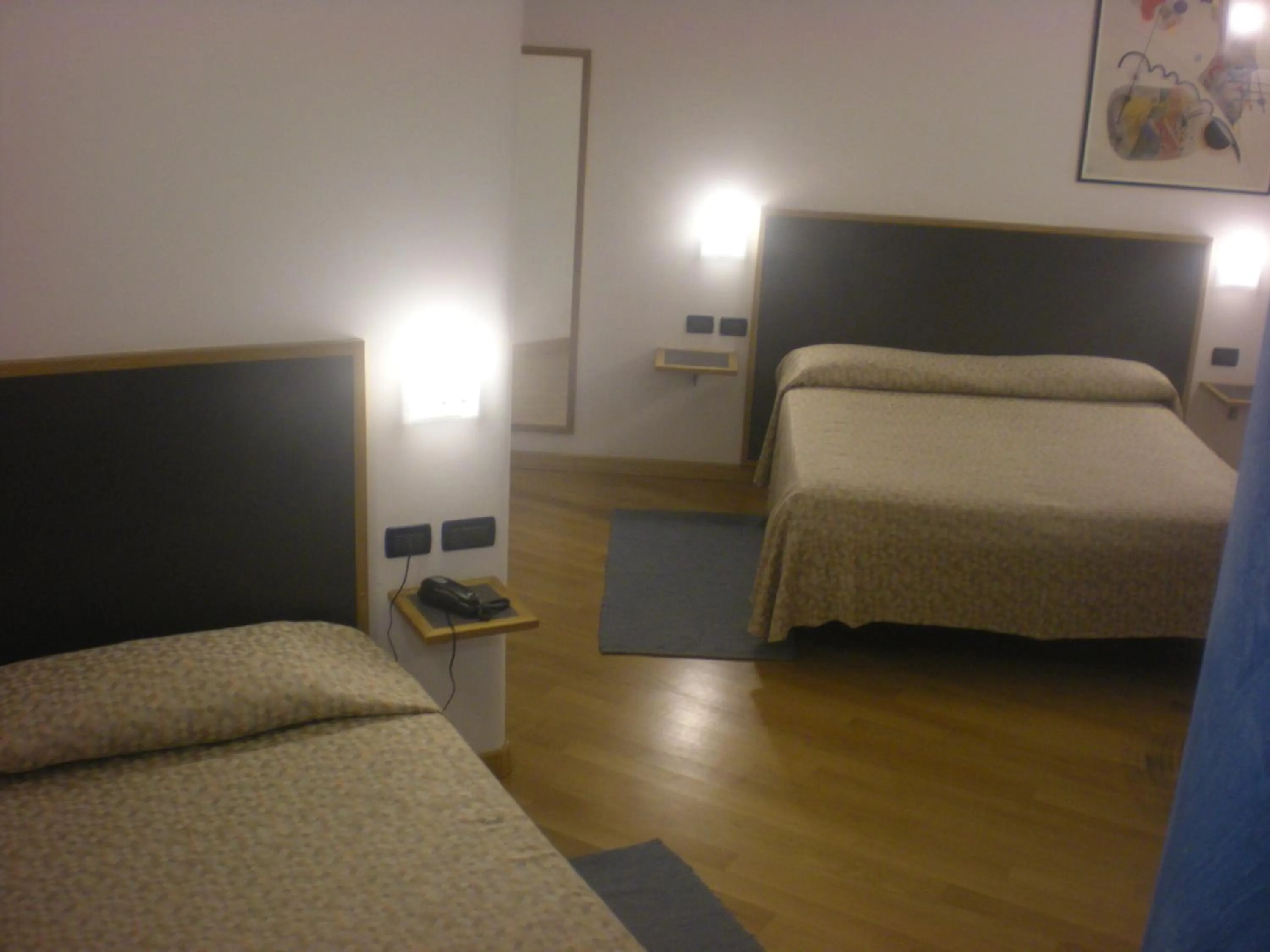 Photo of the whole room, Bed in Hotel Eden