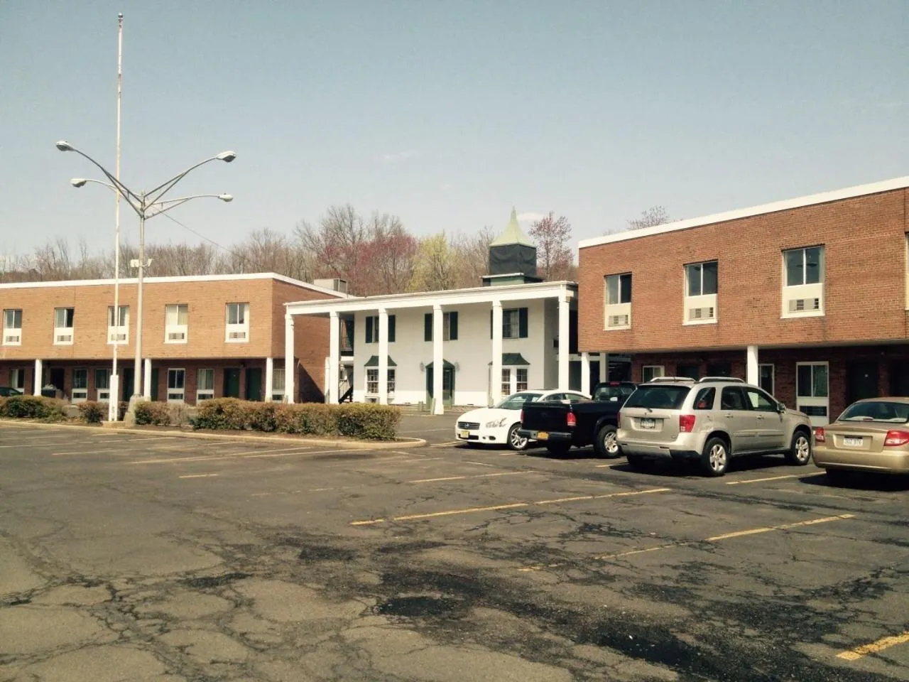Property building in Tappan Zee Hotel
