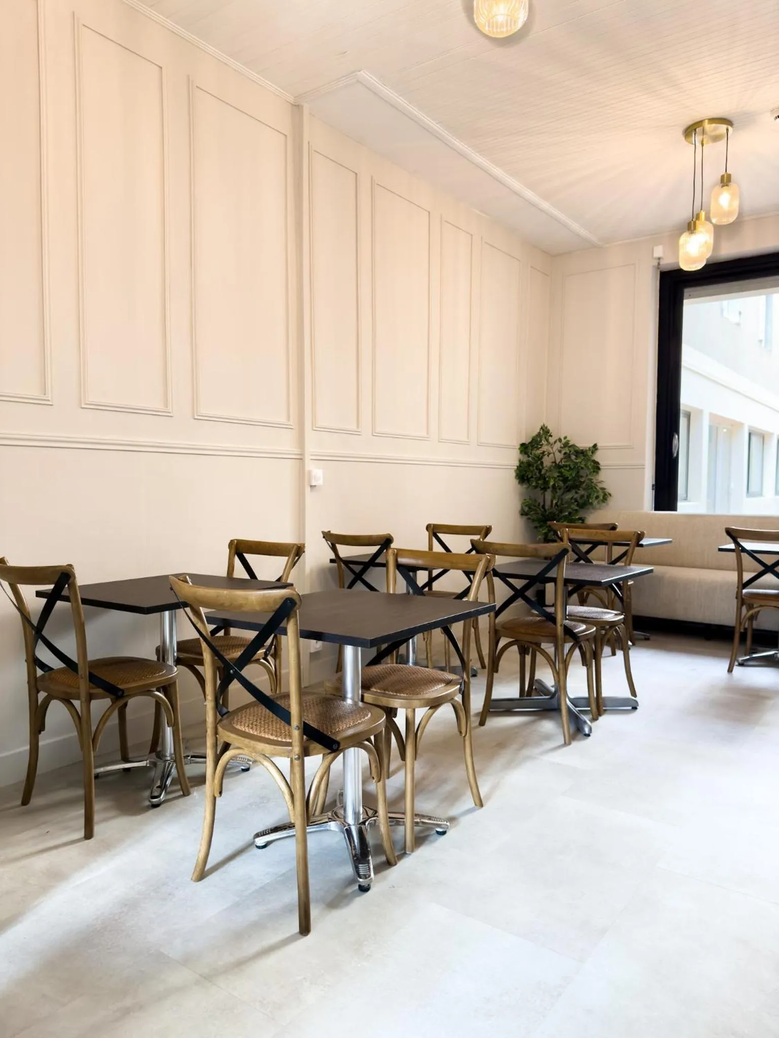 Property building in Hotel de Paris