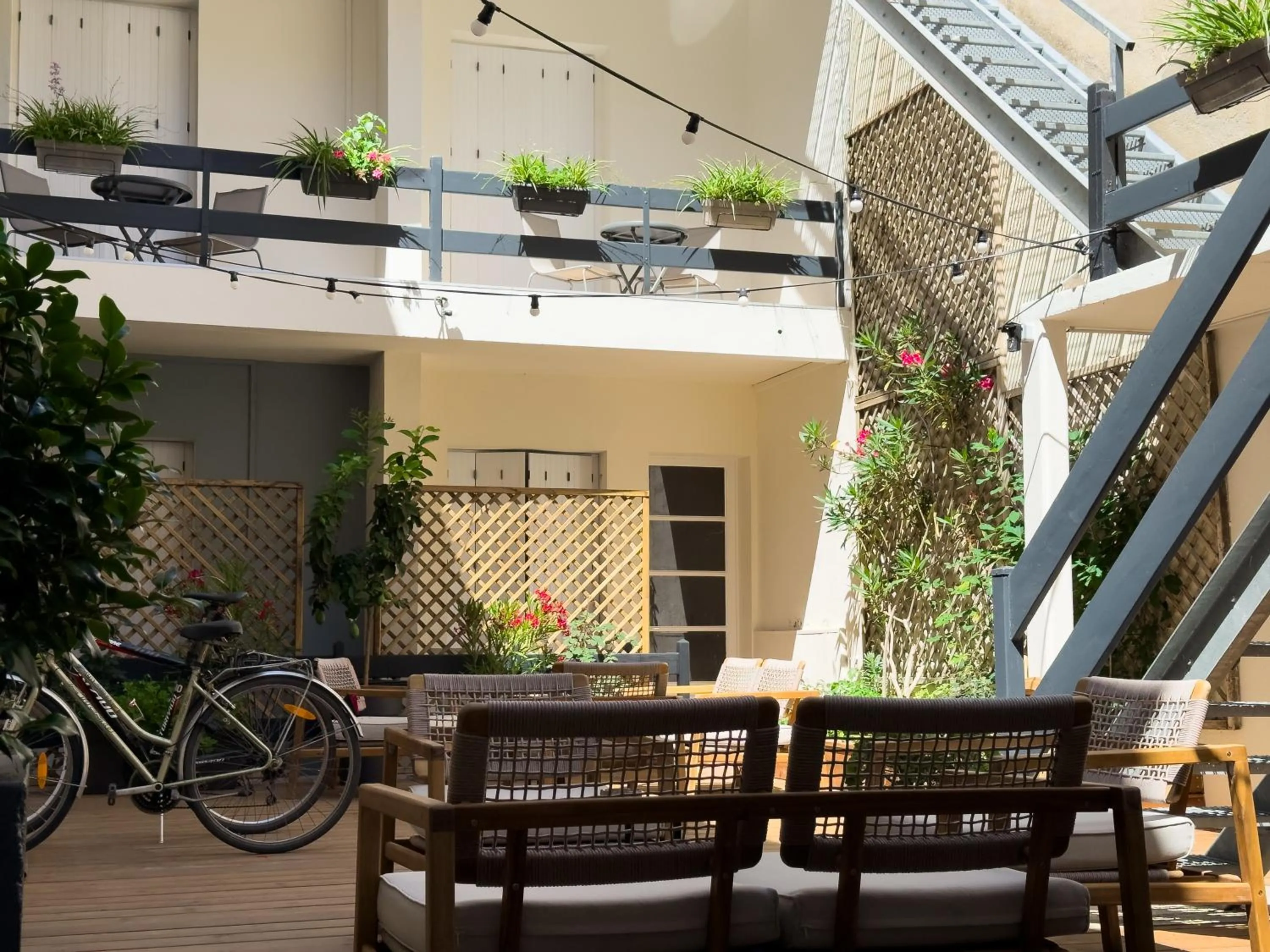 Patio in Hotel de Paris