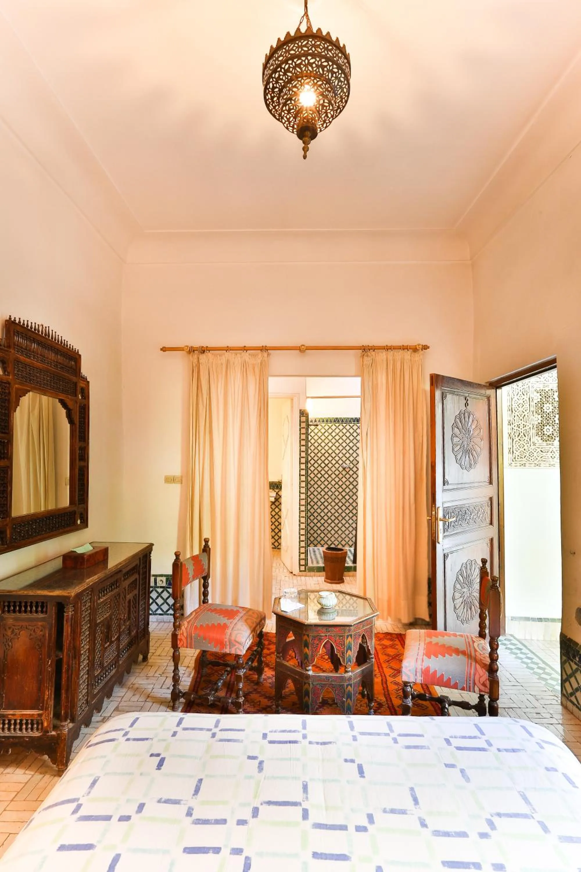 Photo of the whole room, Bed in Riad Dar El Assafir