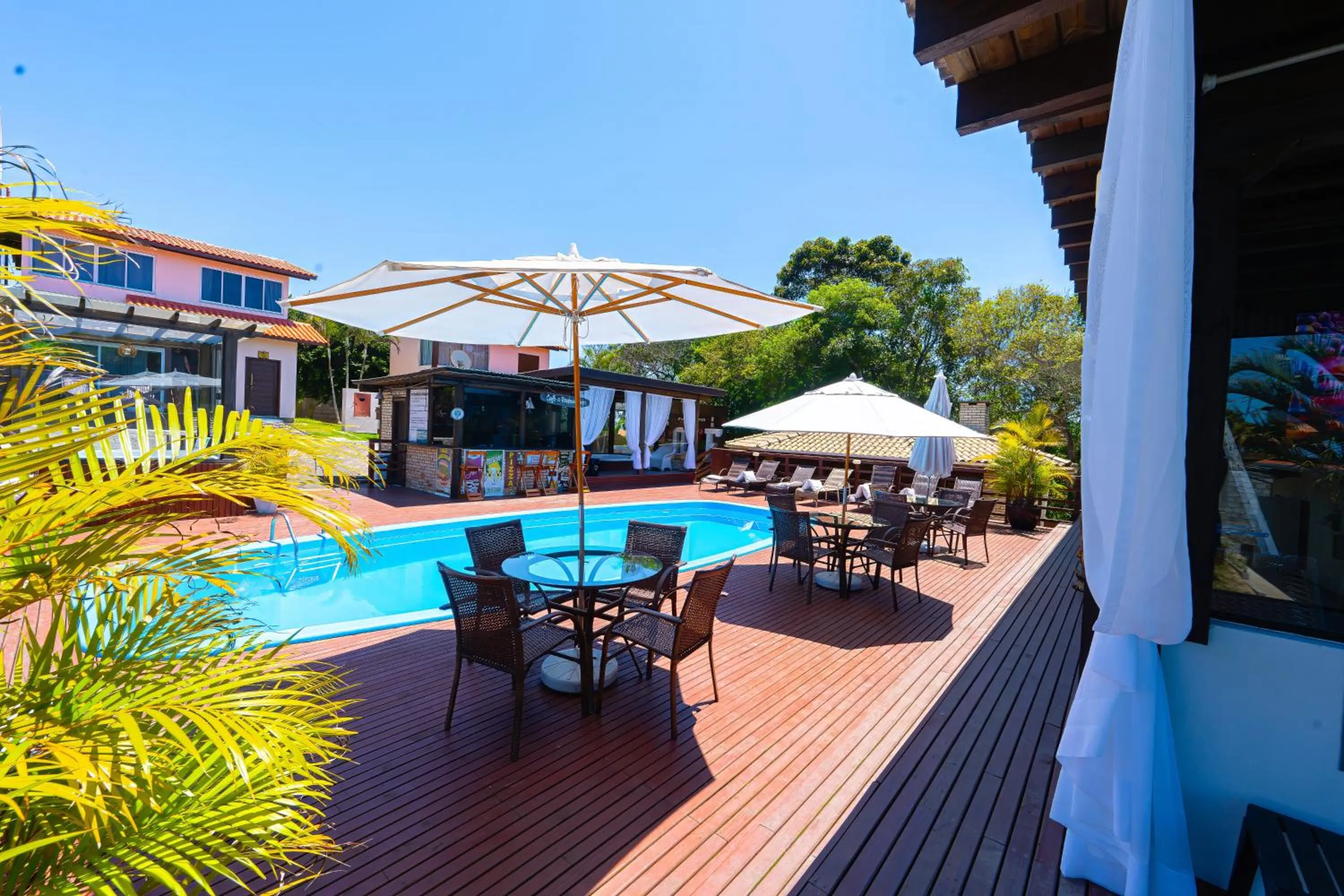 Swimming pool in Pousada Natribus Rosa