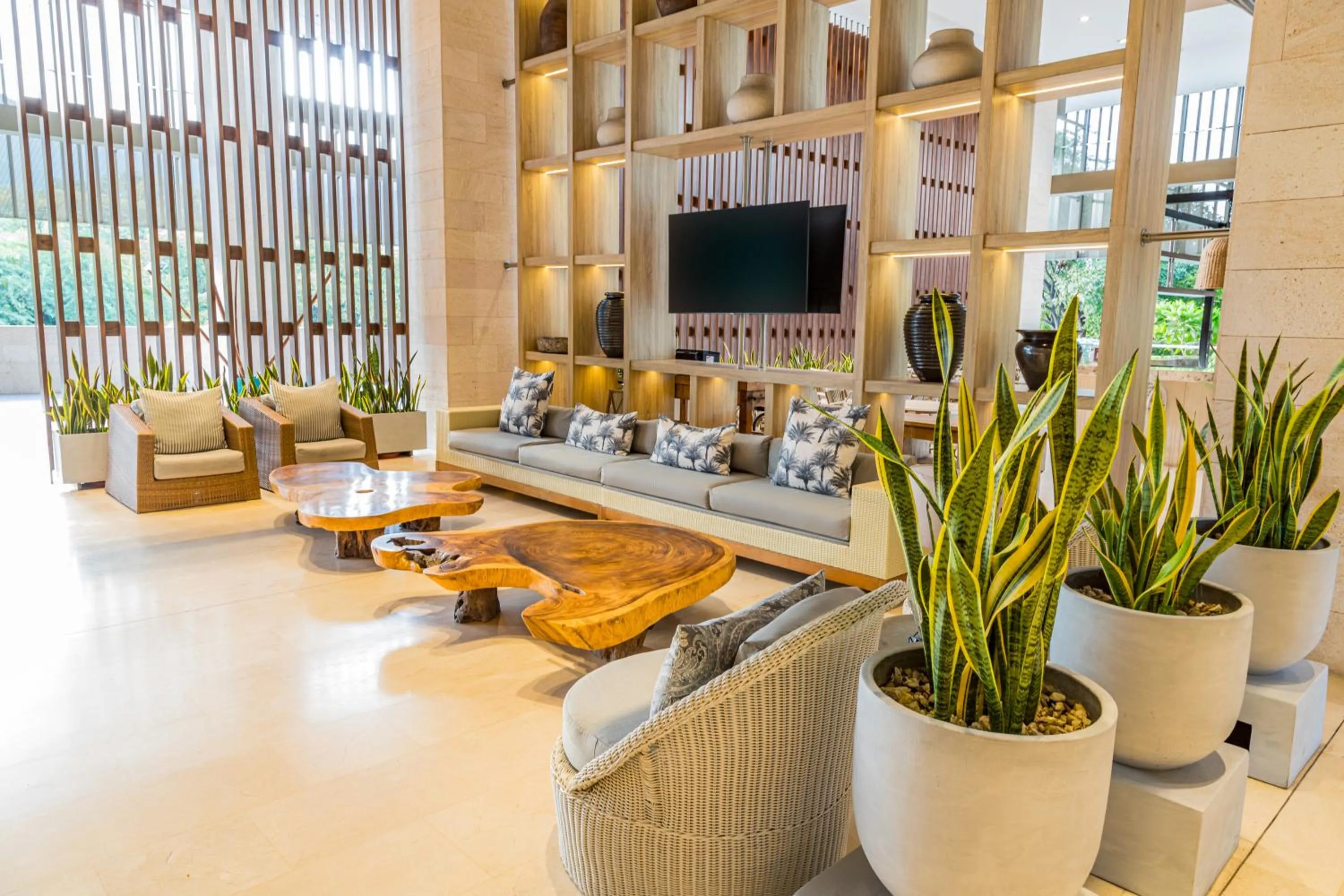 Living room in Hotel Irotama Lago