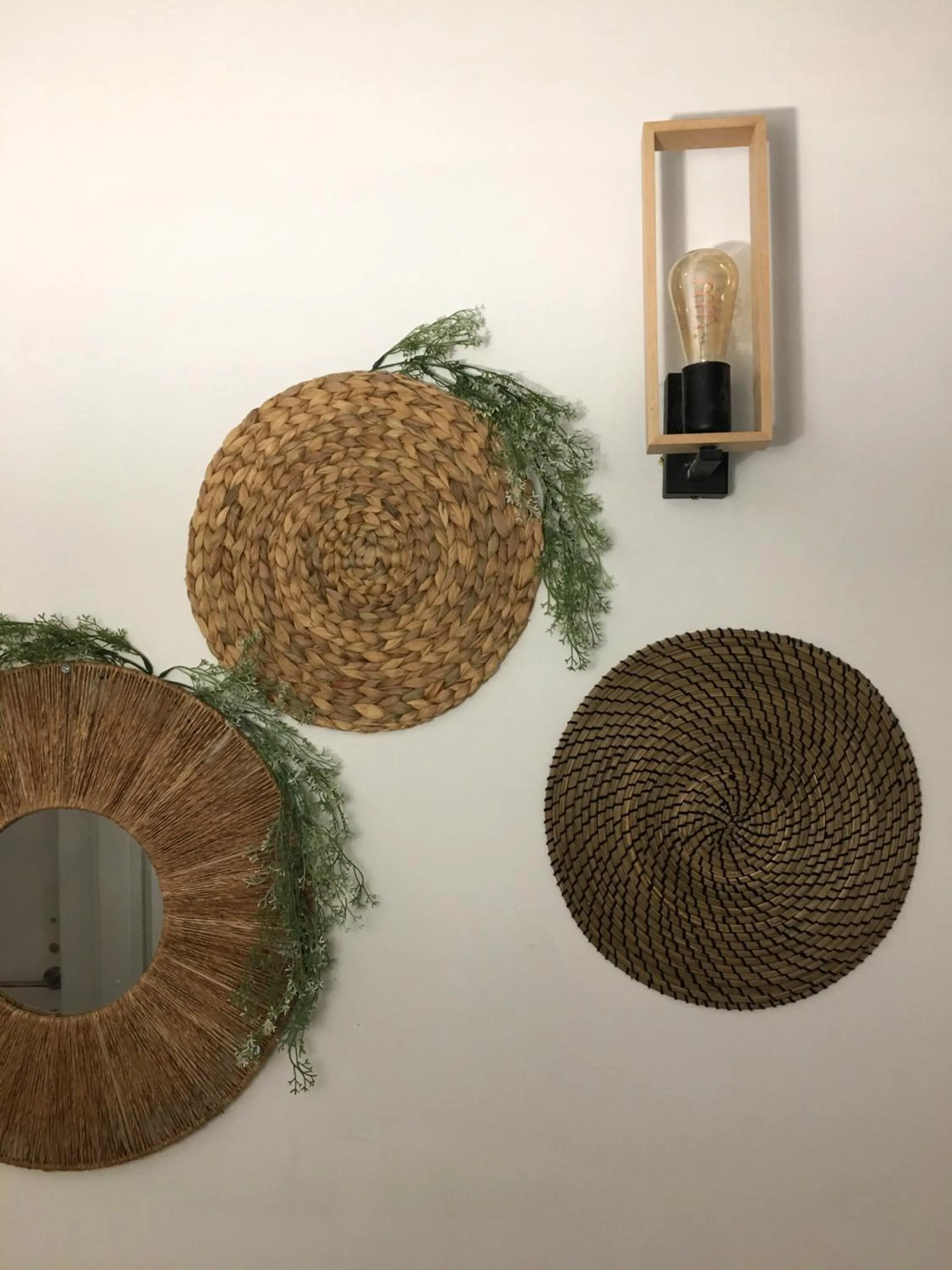 Decorative detail in Jungle Jaffa Hostel Age 18 to 45