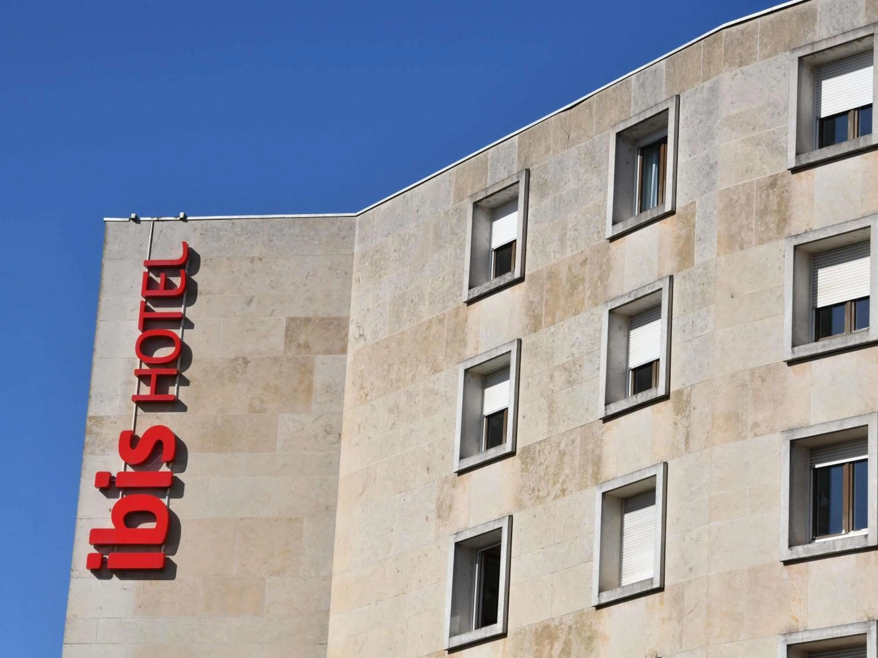 Property building in ibis Chateauroux