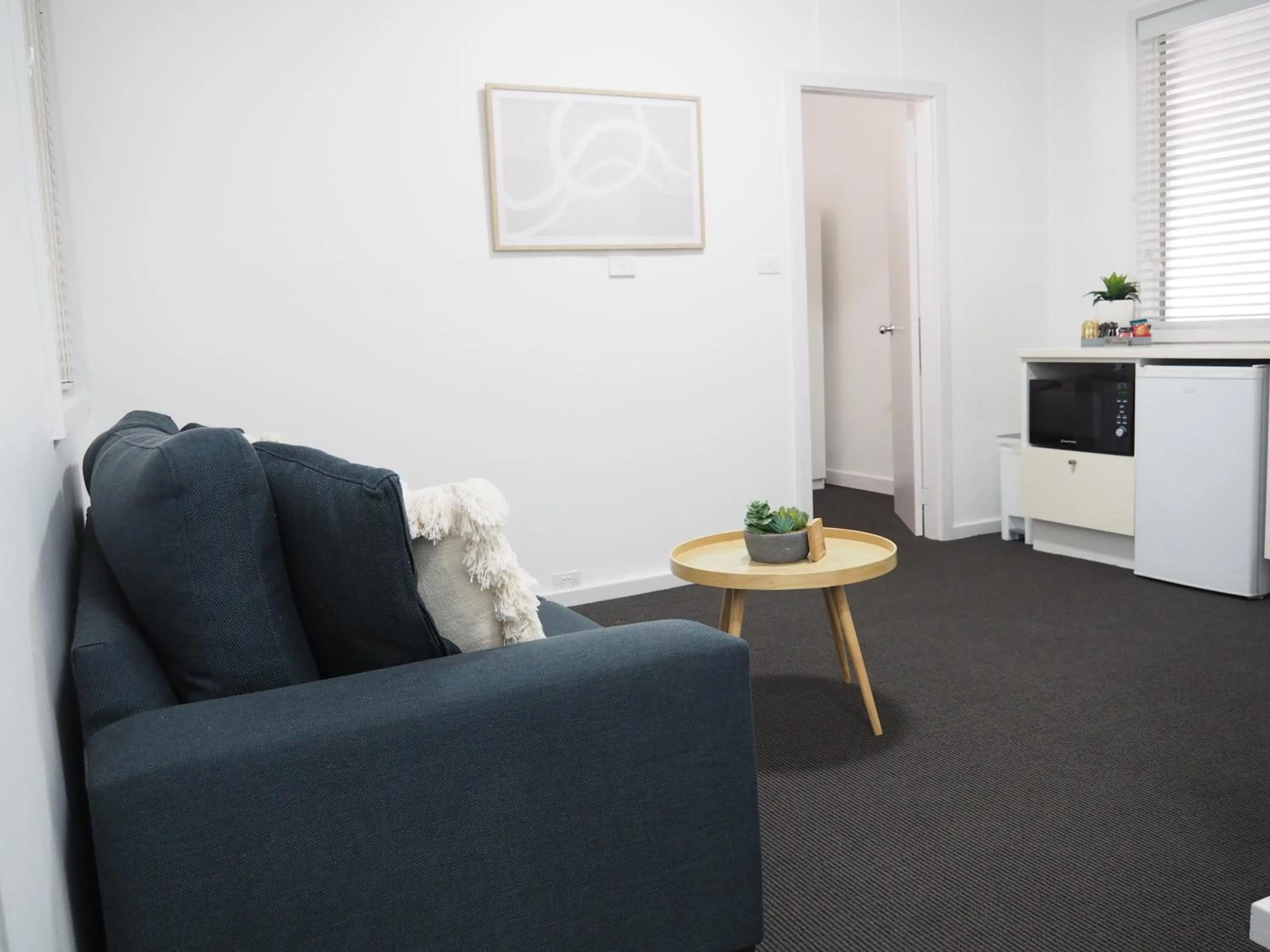 Living room in The Esplanade Motel