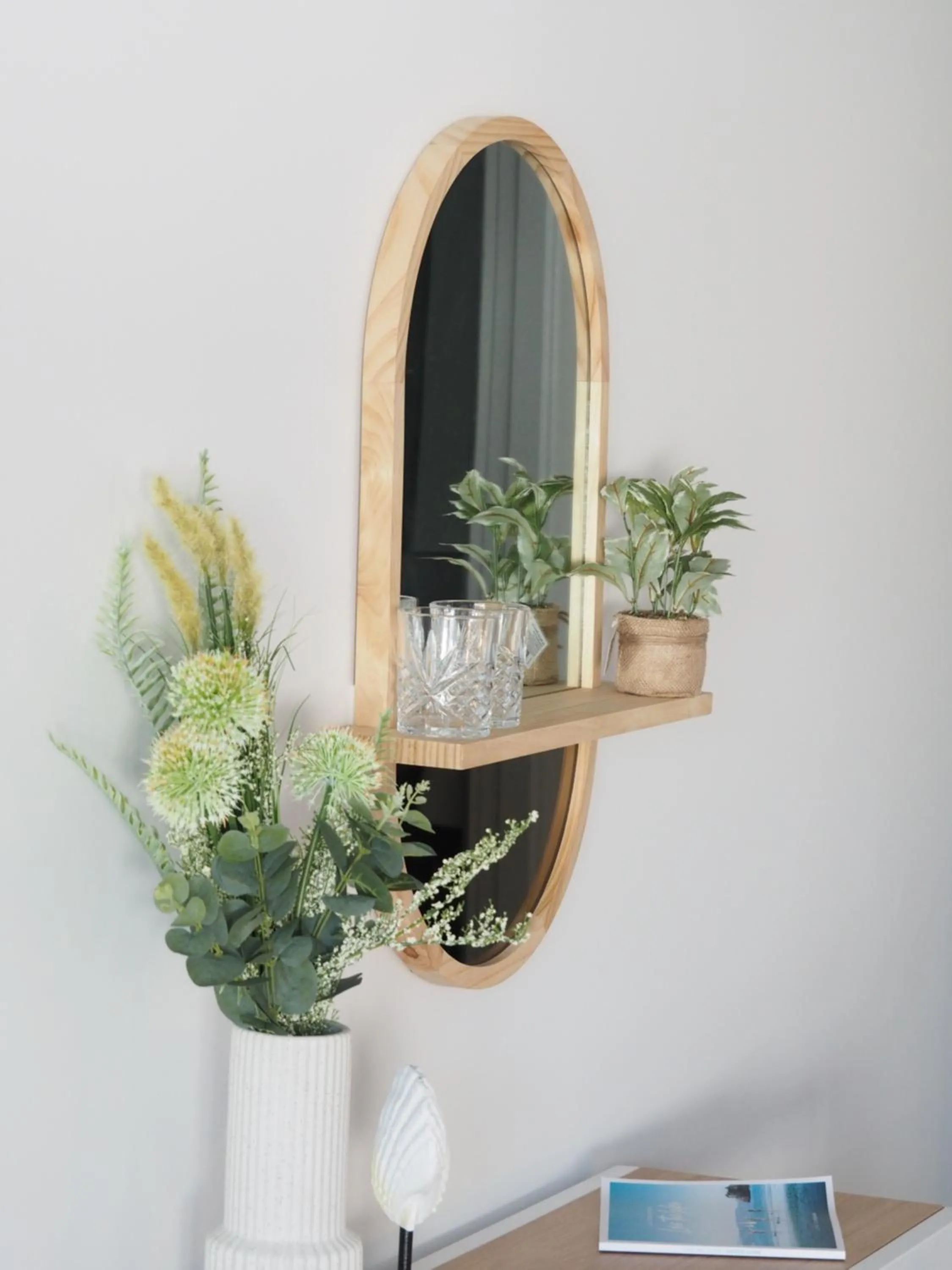 Bedroom in The Esplanade Motel