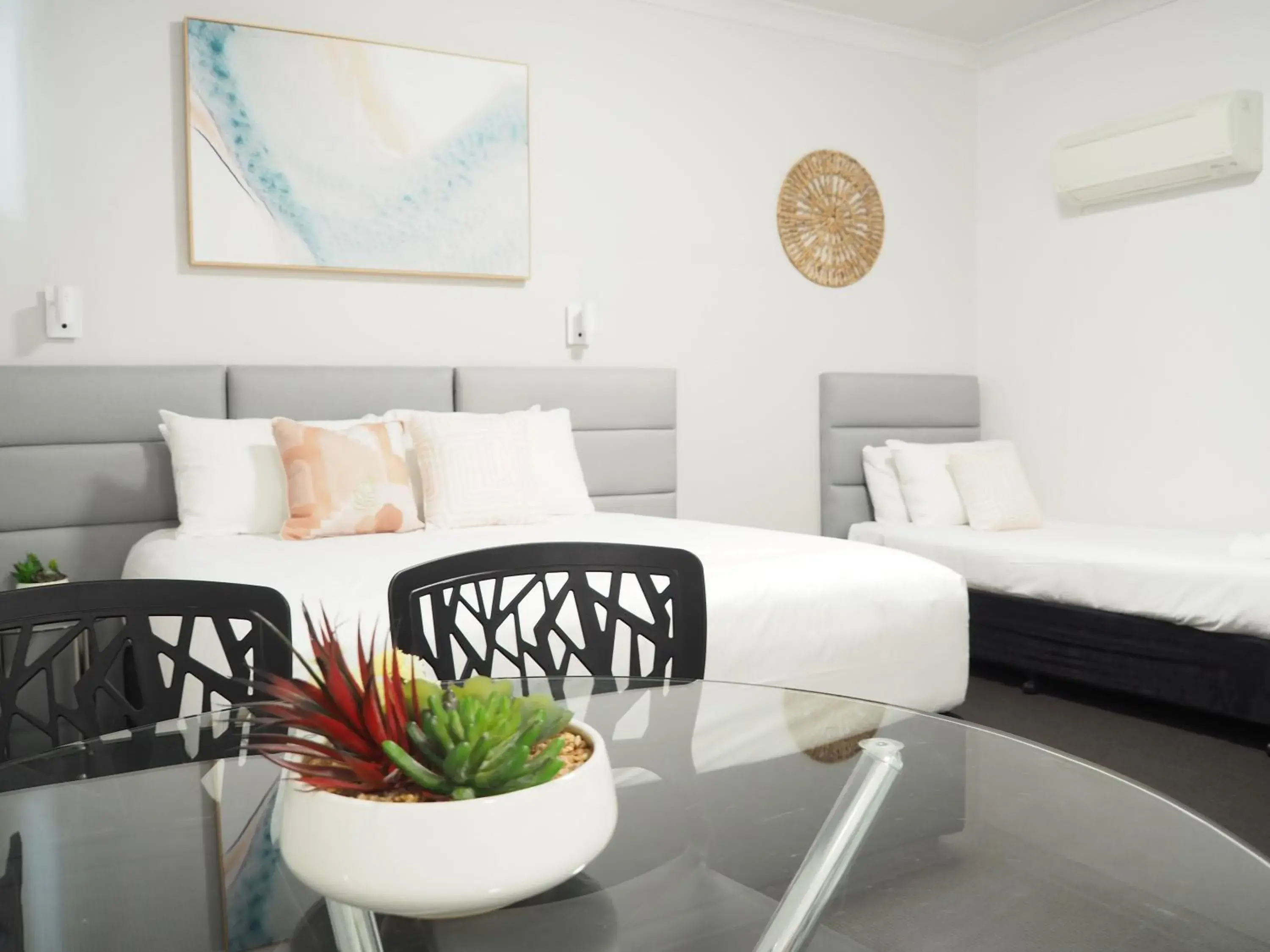 Deluxe Twin Room in The Esplanade Motel Deluxe Twin Room in The Esplanade Motel