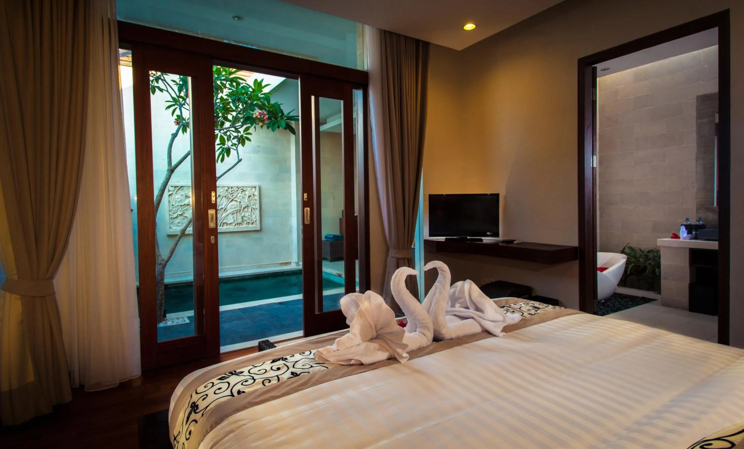 Bedroom, Bed in Daluman Villas