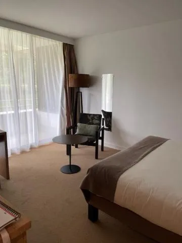 Bed in Logis des Sittelles