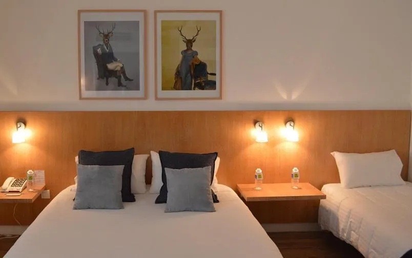 Bed in Logis des Sittelles