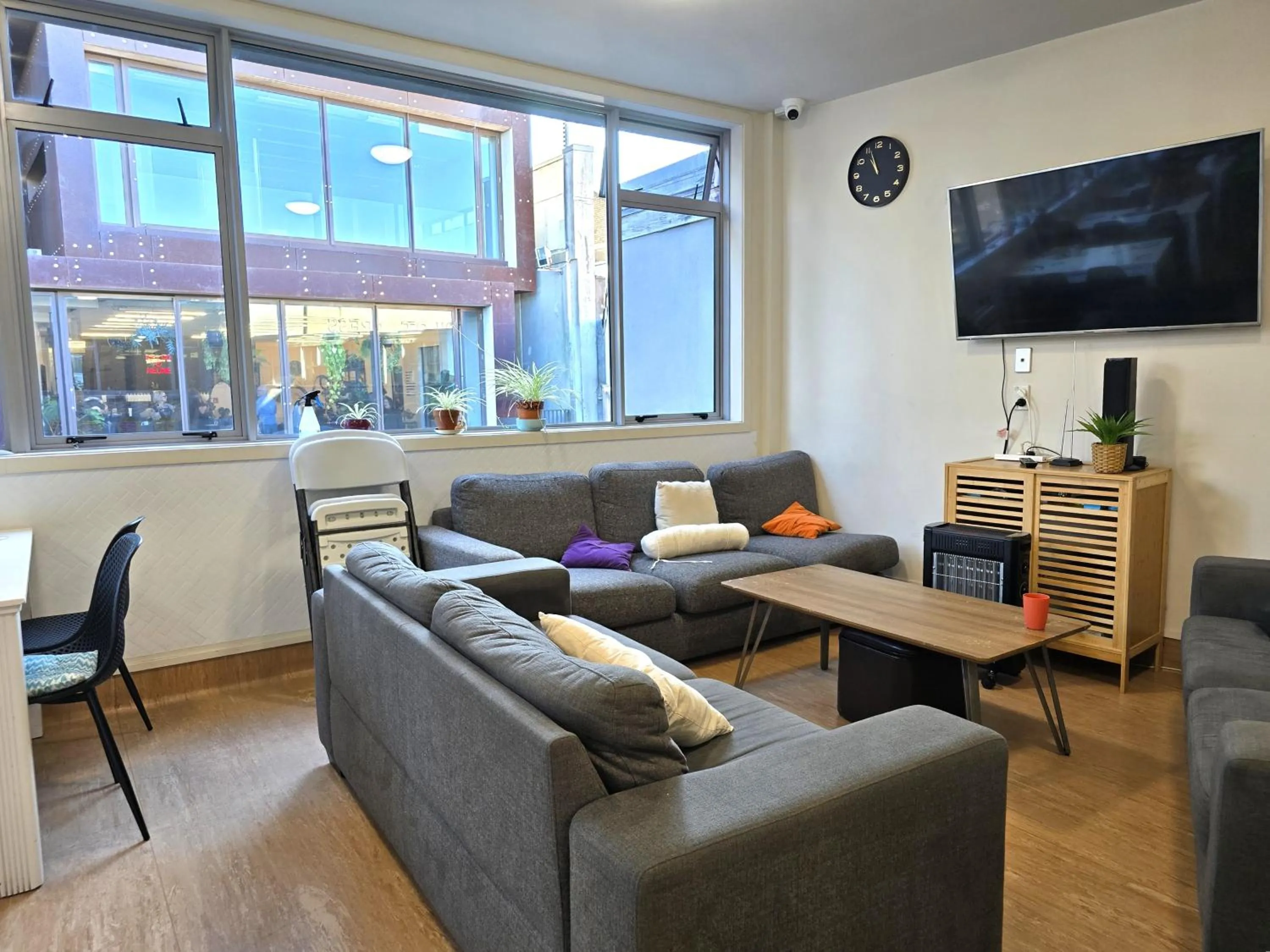 Living room in Newton Lodge Auckland