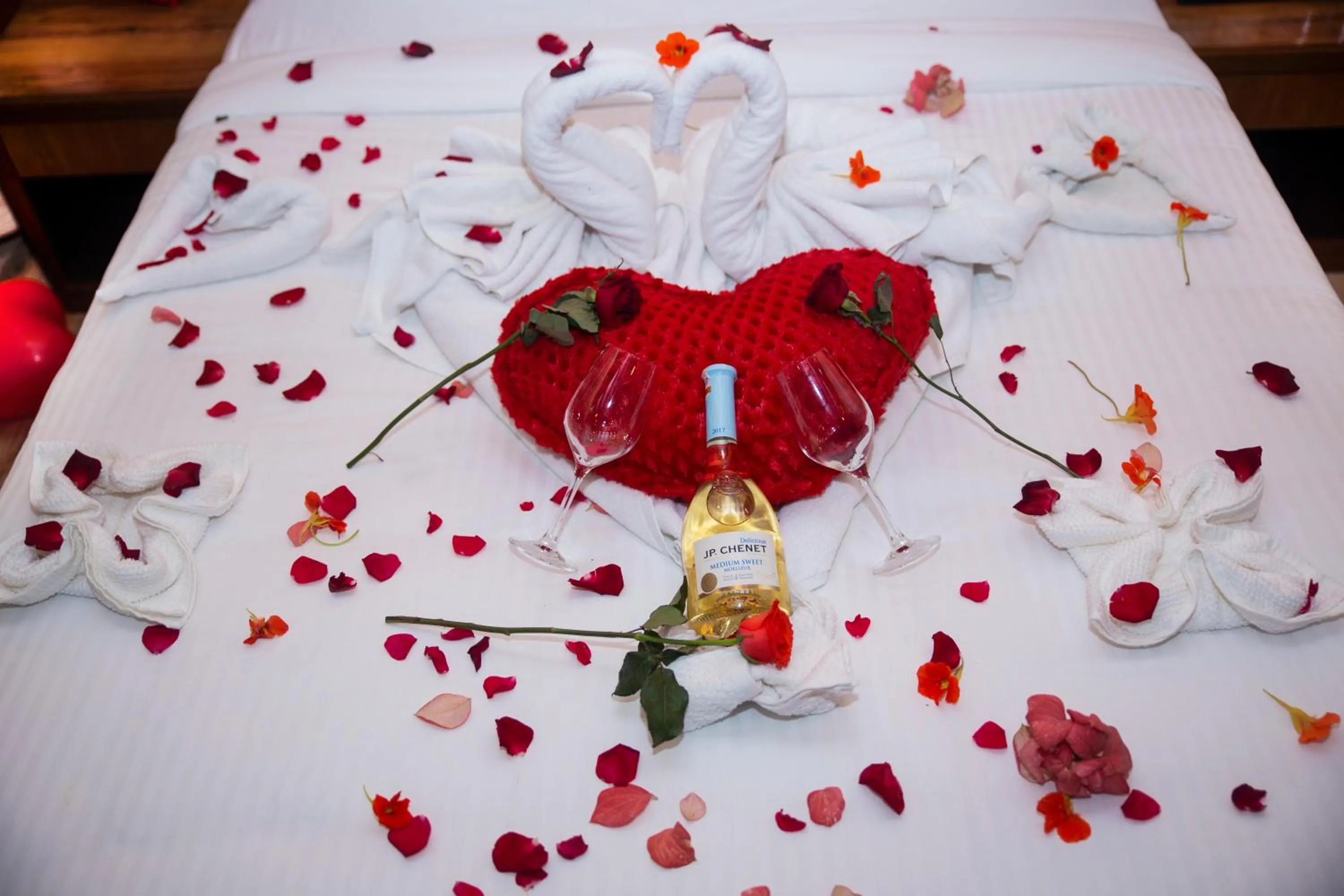 Bed in Hotel Lake Star