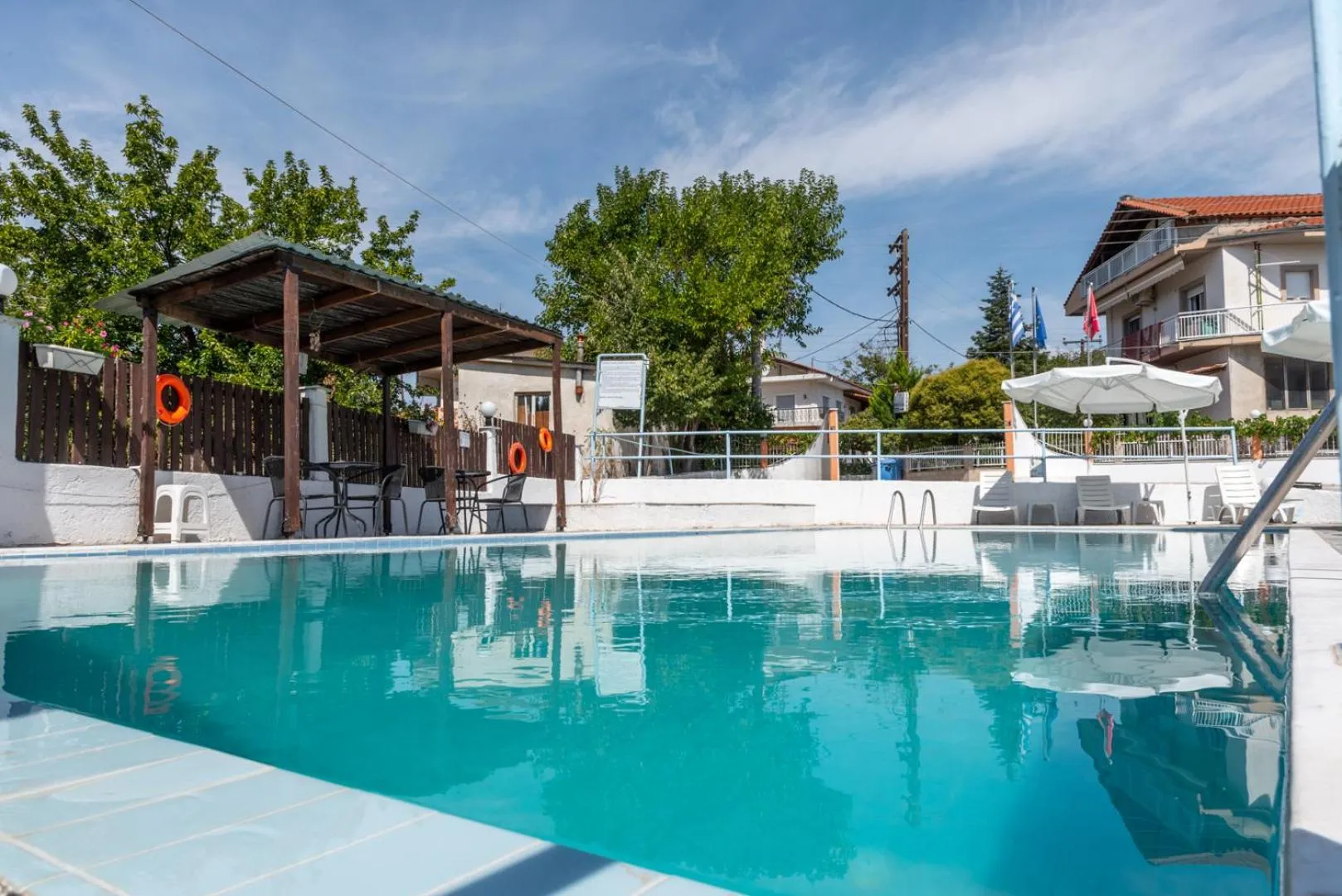 Swimming pool in Estia