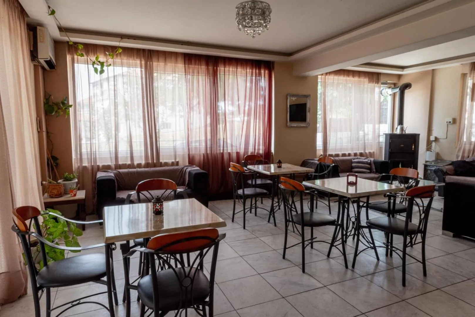 Property building in Estia