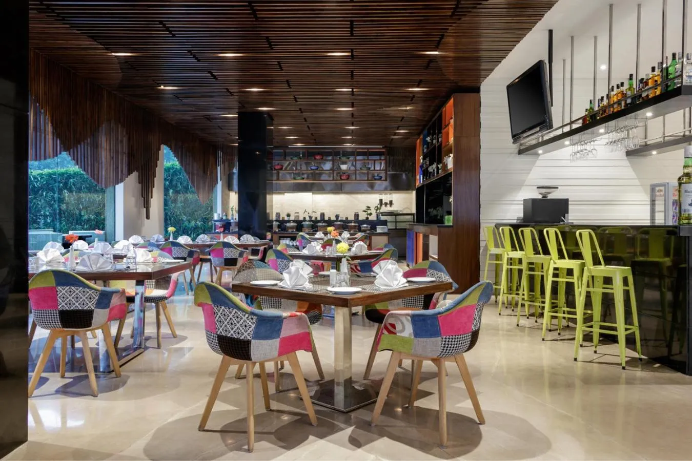 Restaurant/places to eat in Golden Tulip City Centre Gurgaon