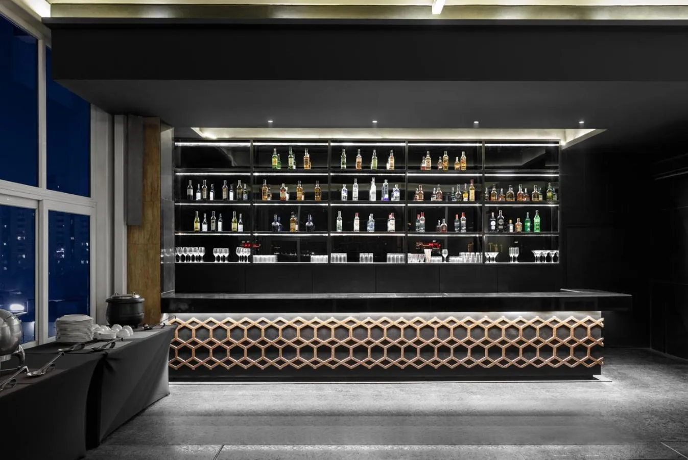 Lounge or bar in Golden Tulip City Centre Gurgaon