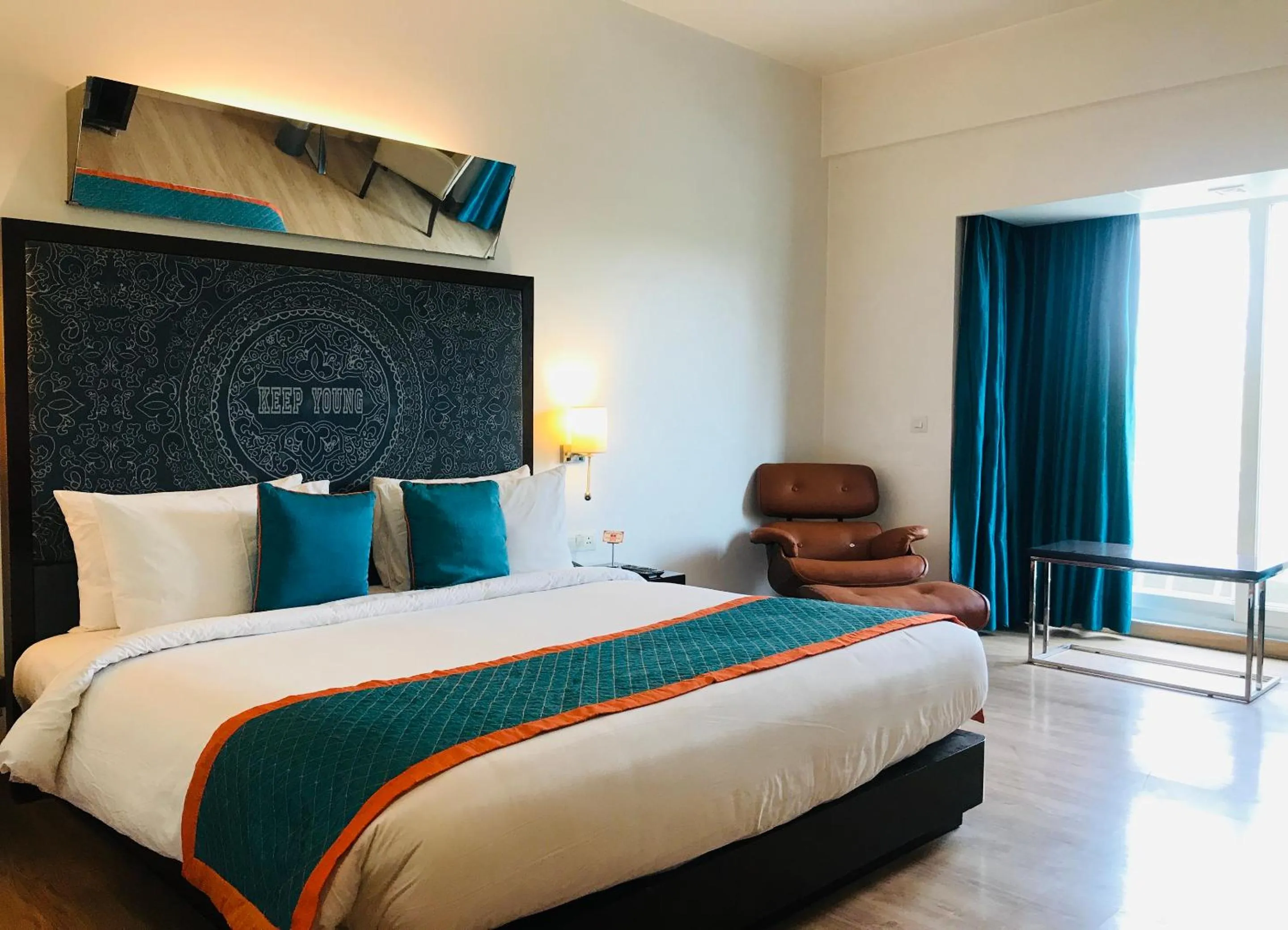 Bed in Golden Tulip City Centre Gurgaon