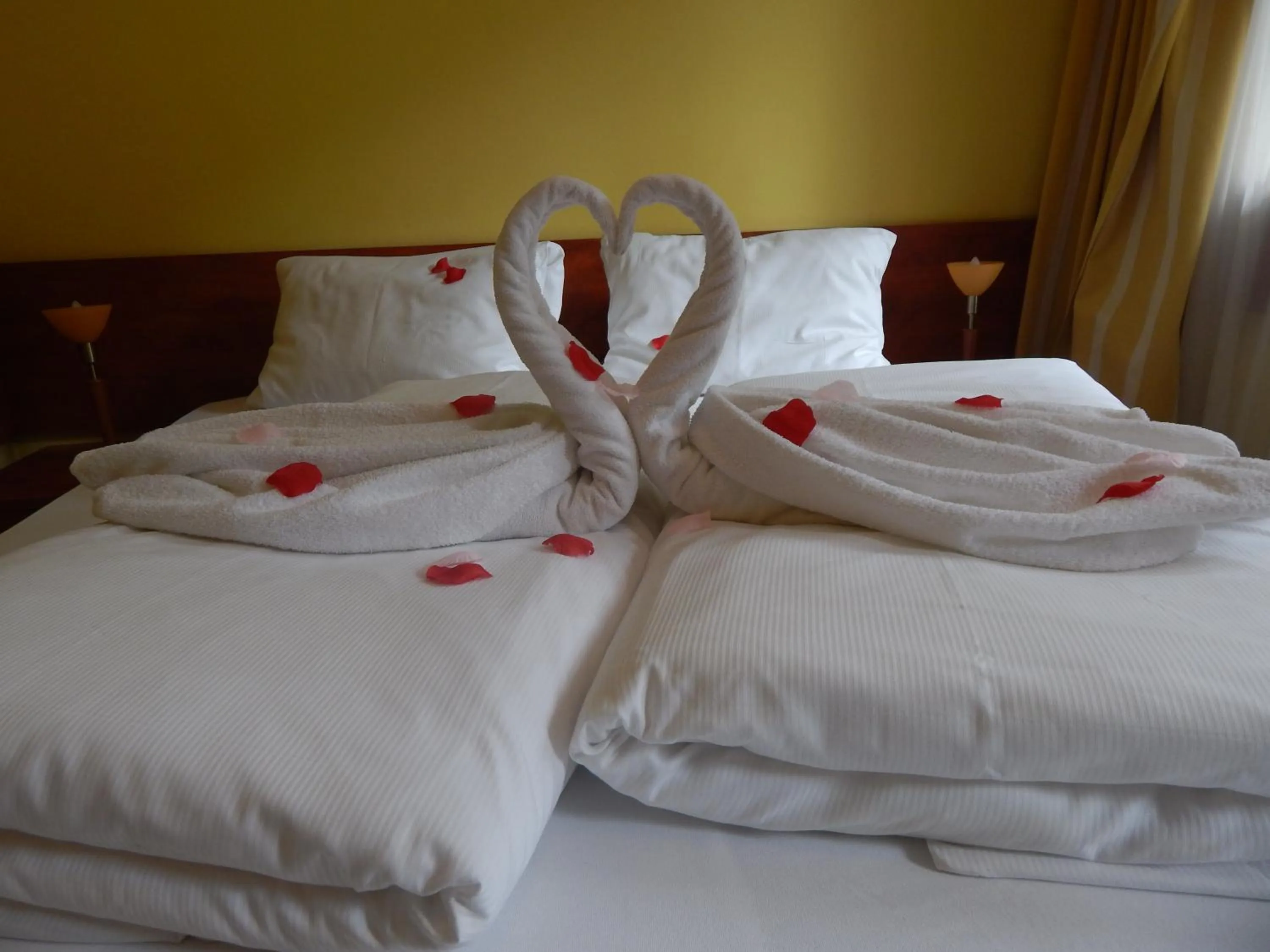 Photo of the whole room, Bed in Hotel Polovnik