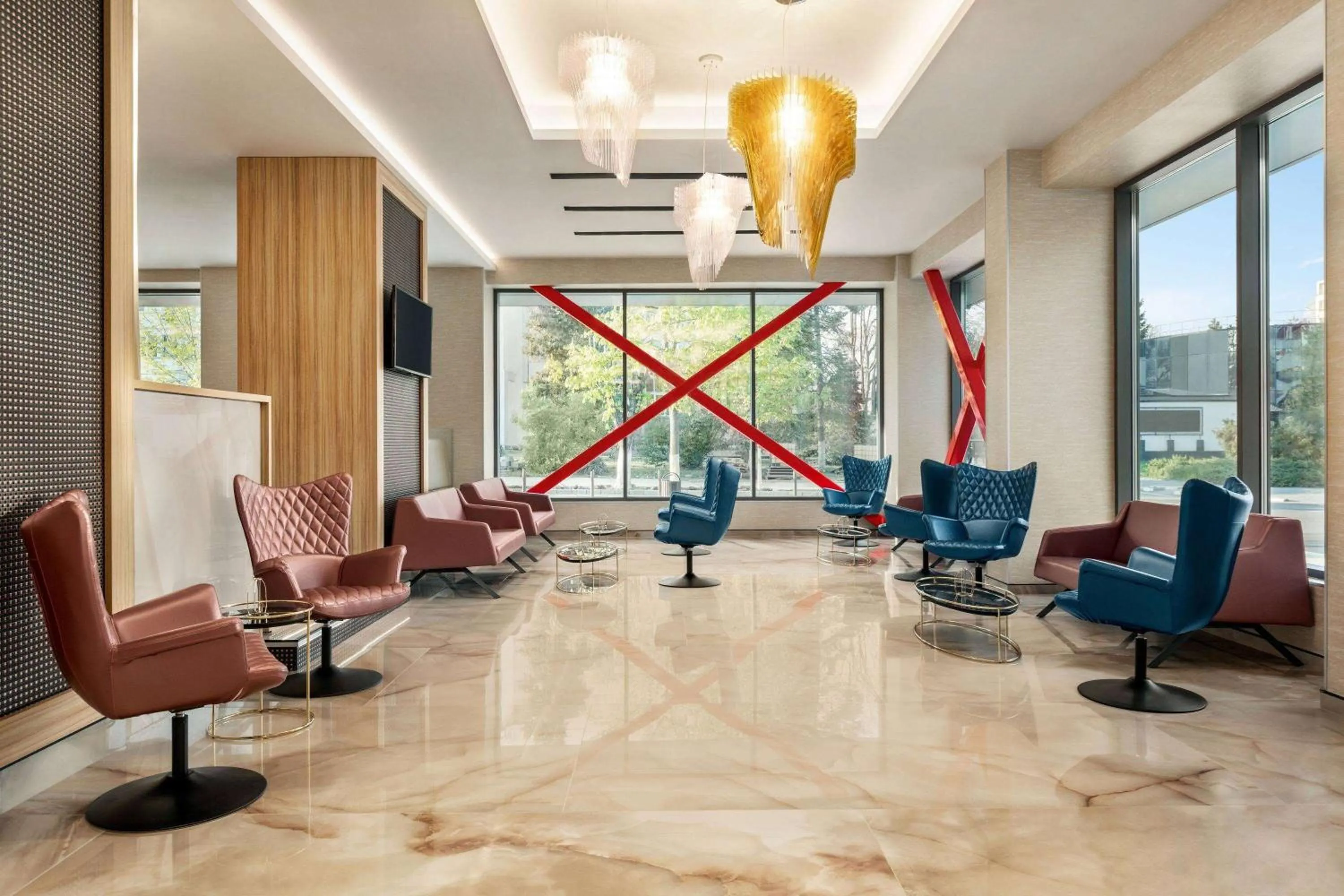 Lobby or reception in Ramada by Wyndham Ramnicu Valcea