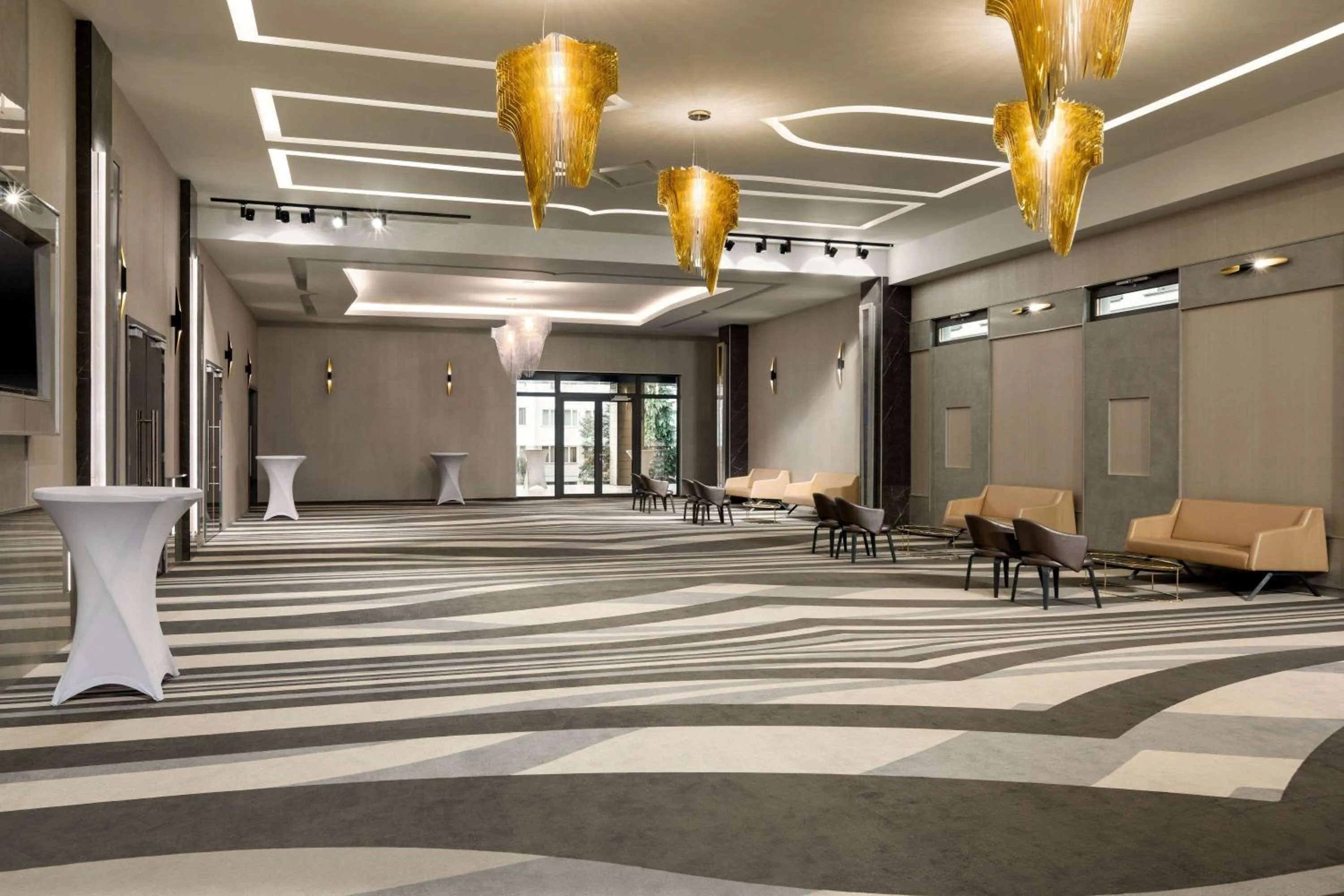 Meeting/conference room in Ramada by Wyndham Ramnicu Valcea