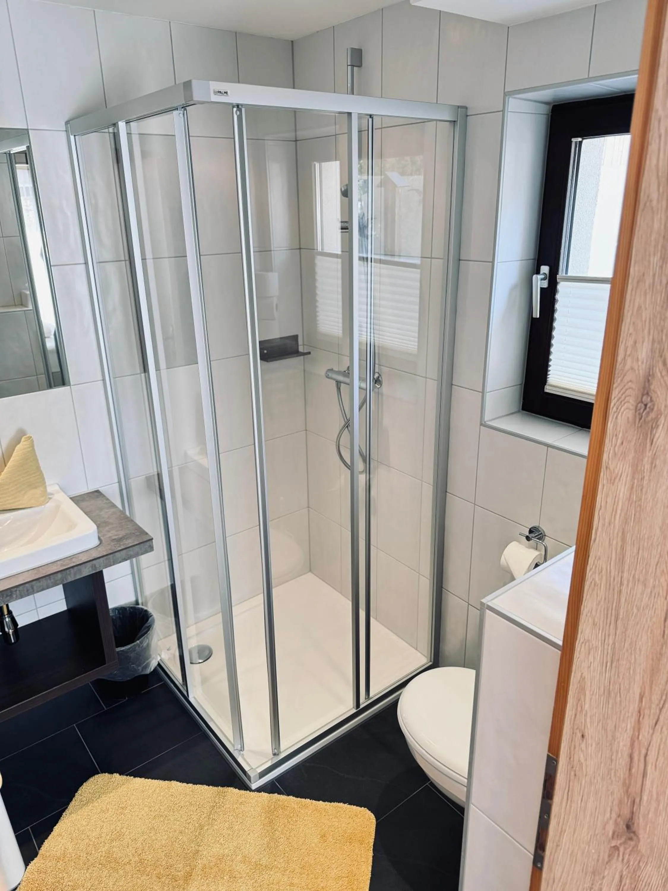 Shower in Haus Felsneck