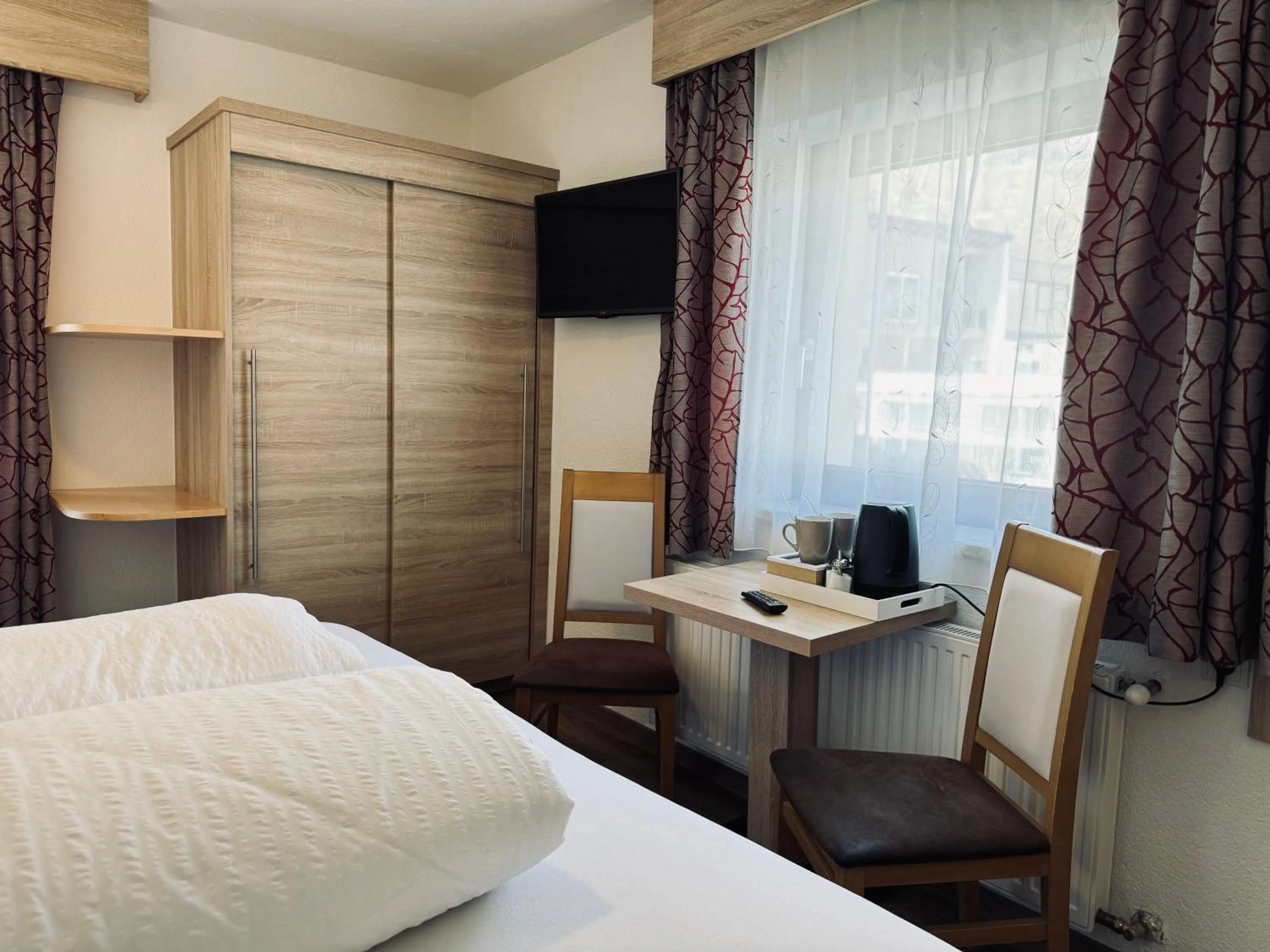 TV and multimedia, Bed in Haus Felsneck