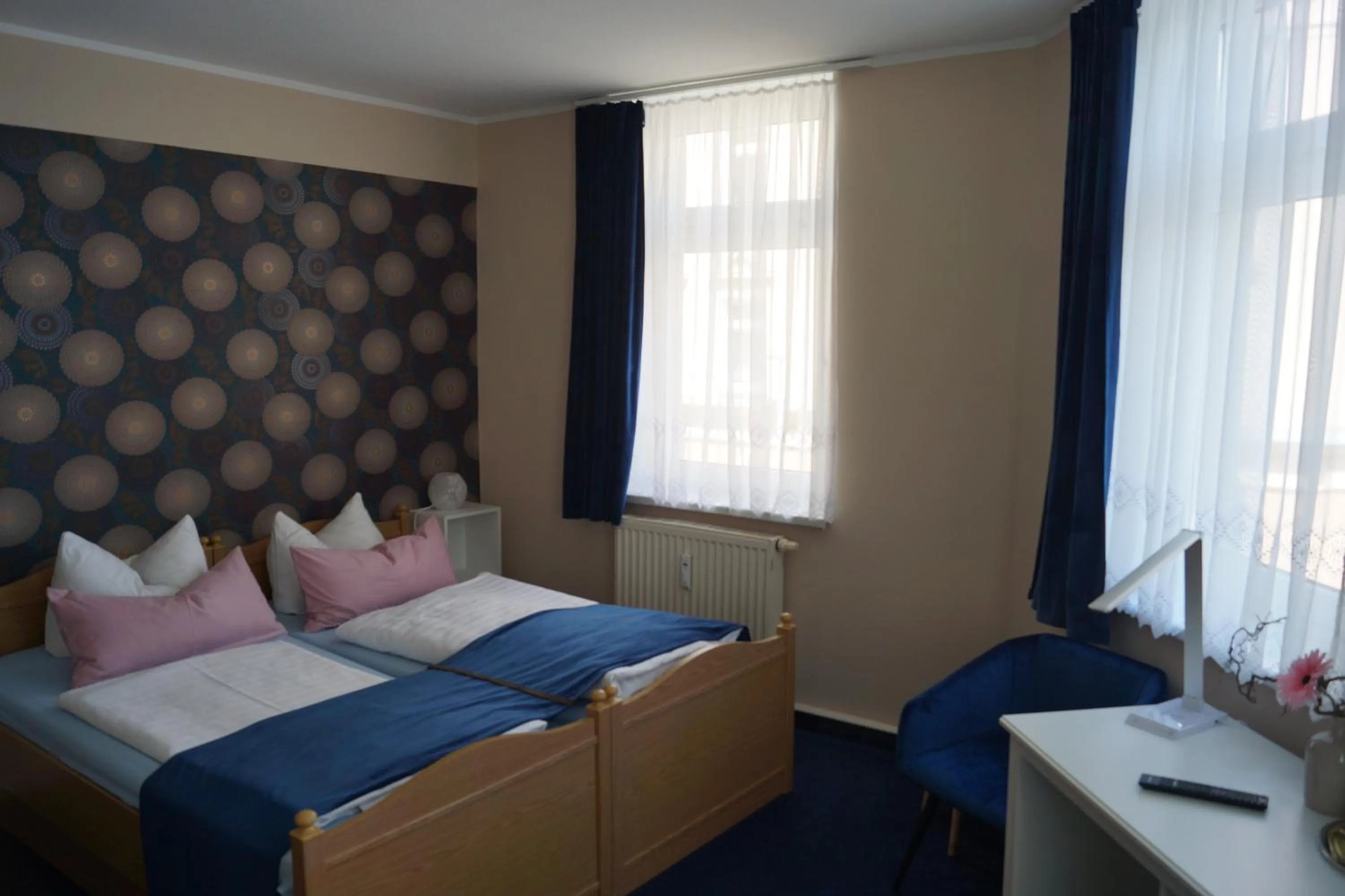 Bed in Pension Triebischtal