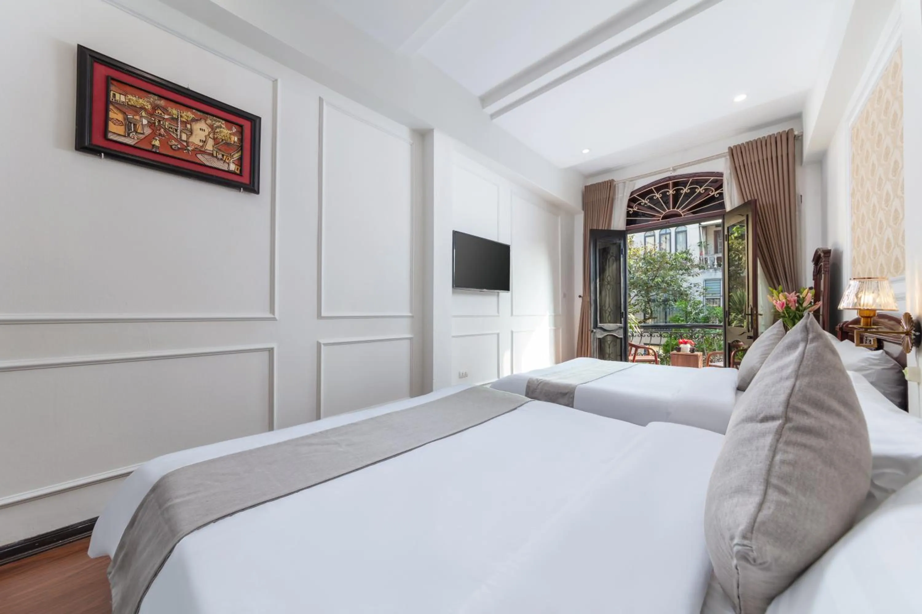 View (from property/room), Bed in La Madera Hotel & Spa