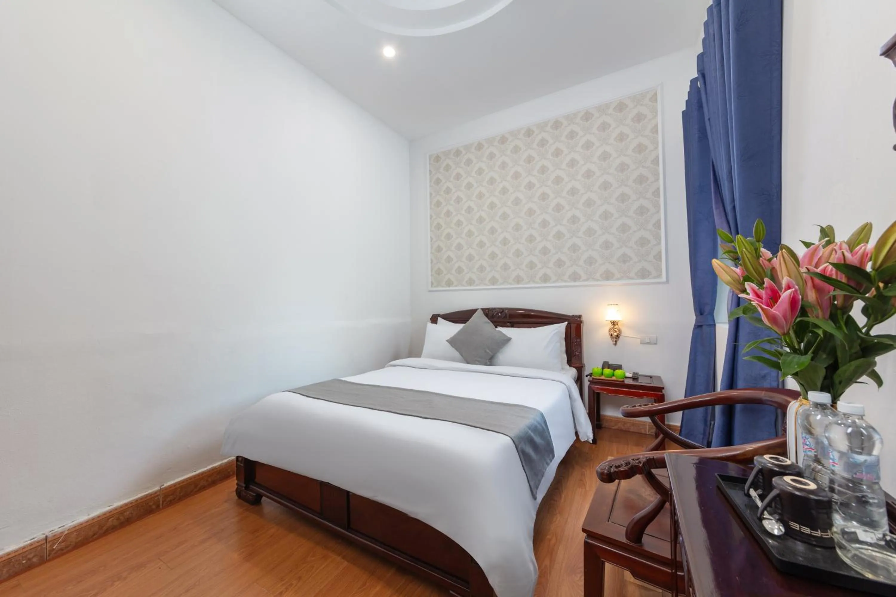 Photo of the whole room, Bed in La Madera Hotel & Spa