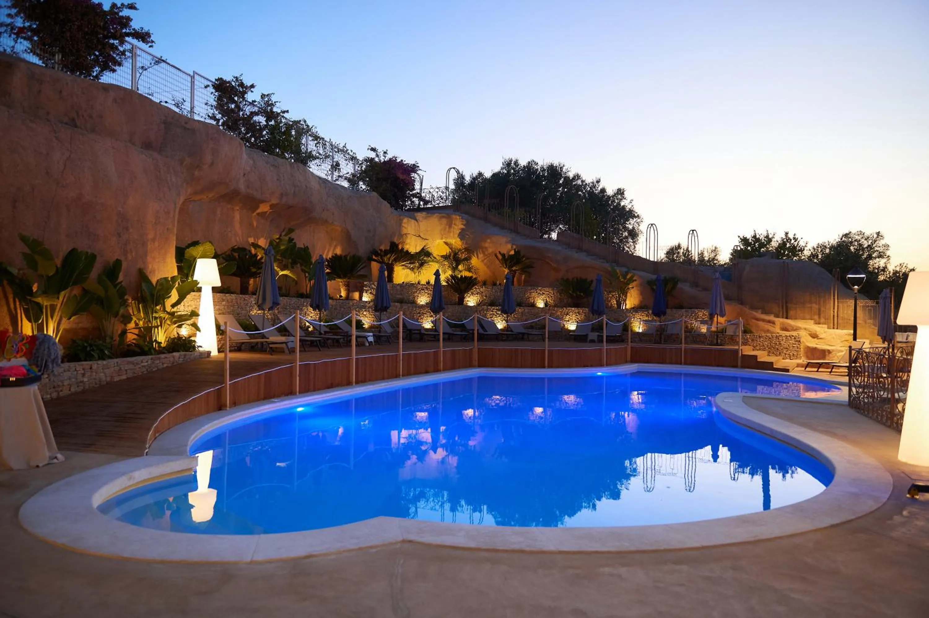 Swimming pool in Villa Vittoria Hotel