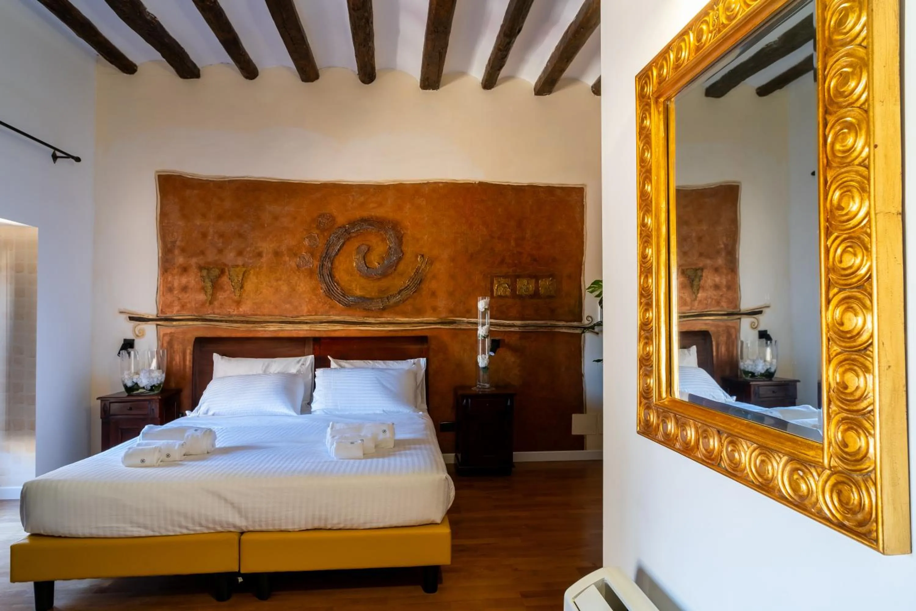 Photo of the whole room, Bed in Villa Vittoria Hotel