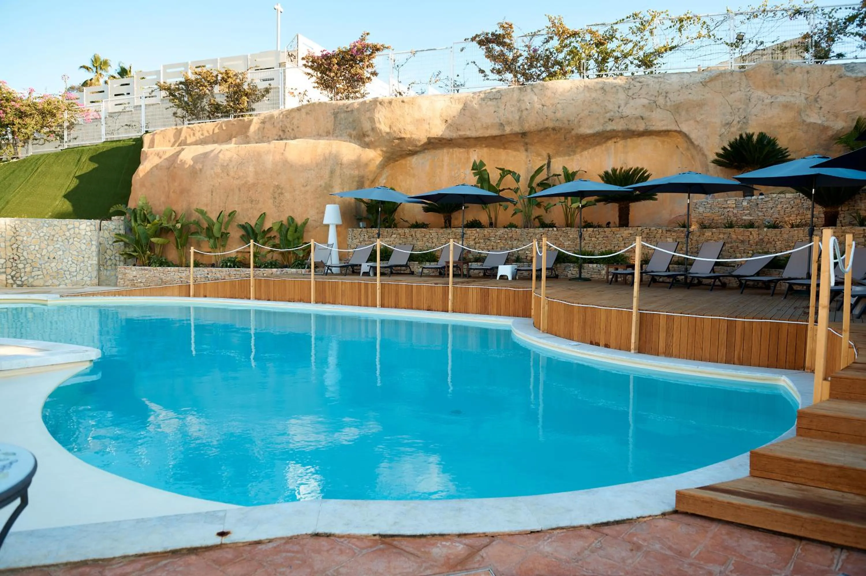 Swimming pool in Villa Vittoria Hotel