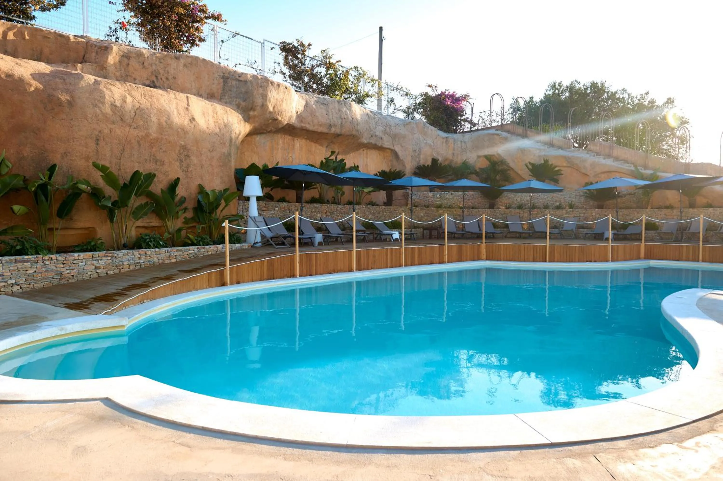 Swimming pool in Villa Vittoria Hotel