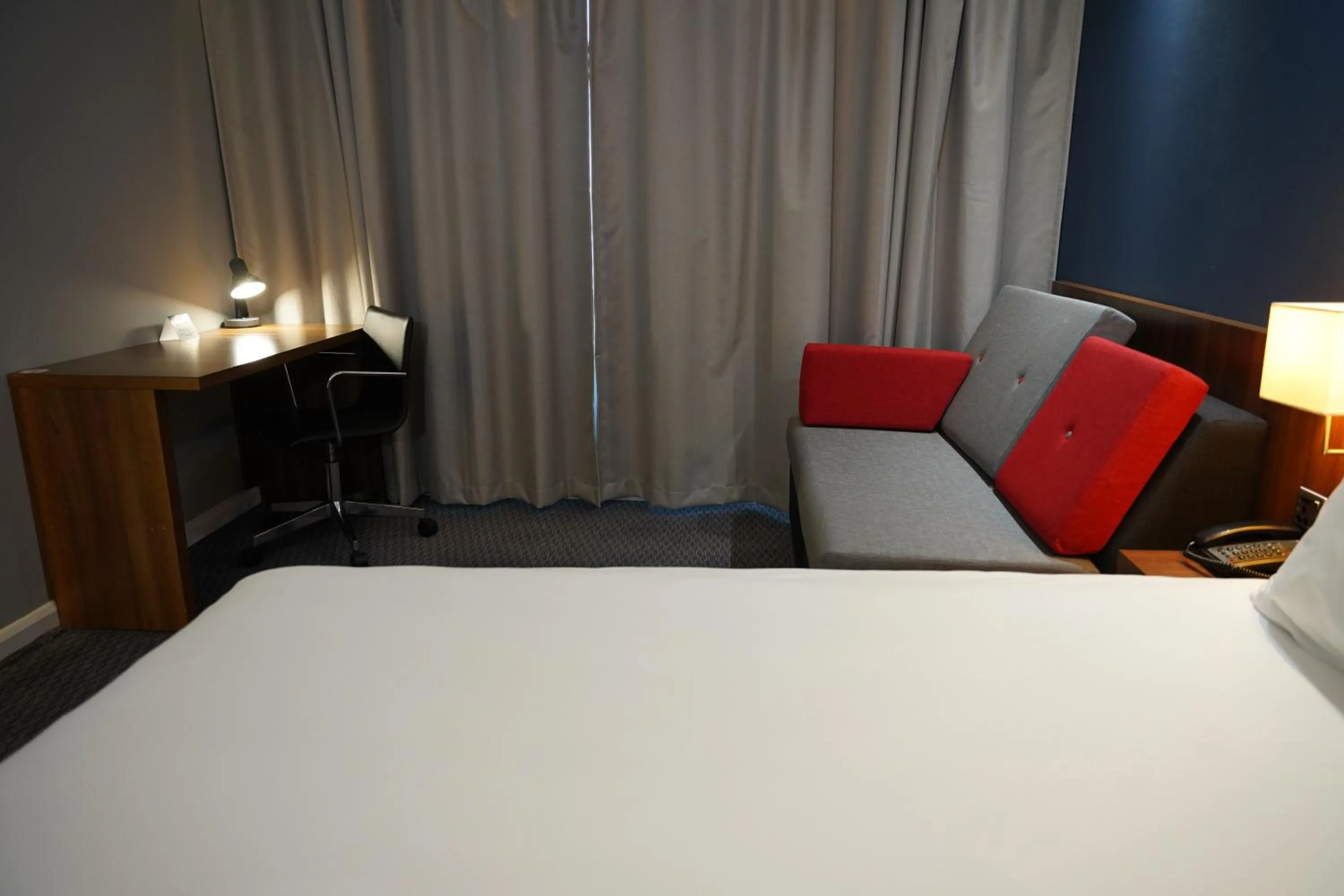 Bed in Holiday Inn Express Harlow by IHG