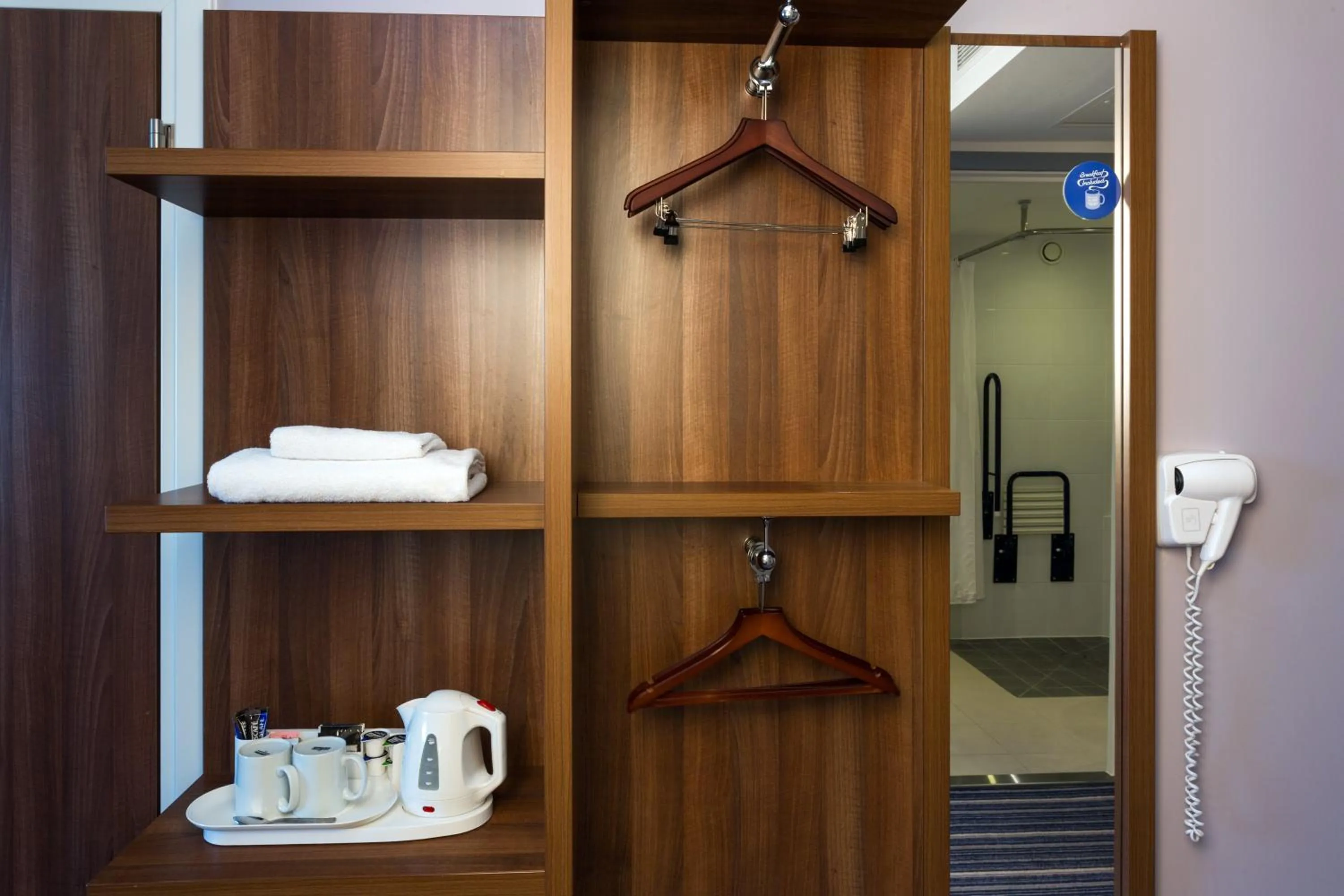 Photo of the whole room in Holiday Inn Express Harlow by IHG