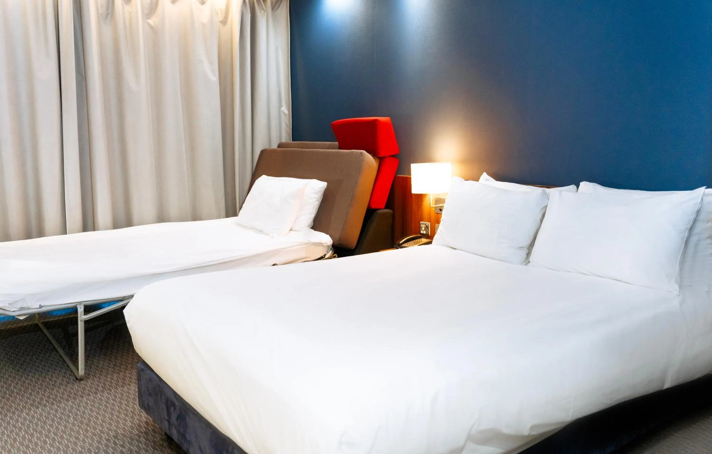 Bed in Holiday Inn Express Harlow by IHG