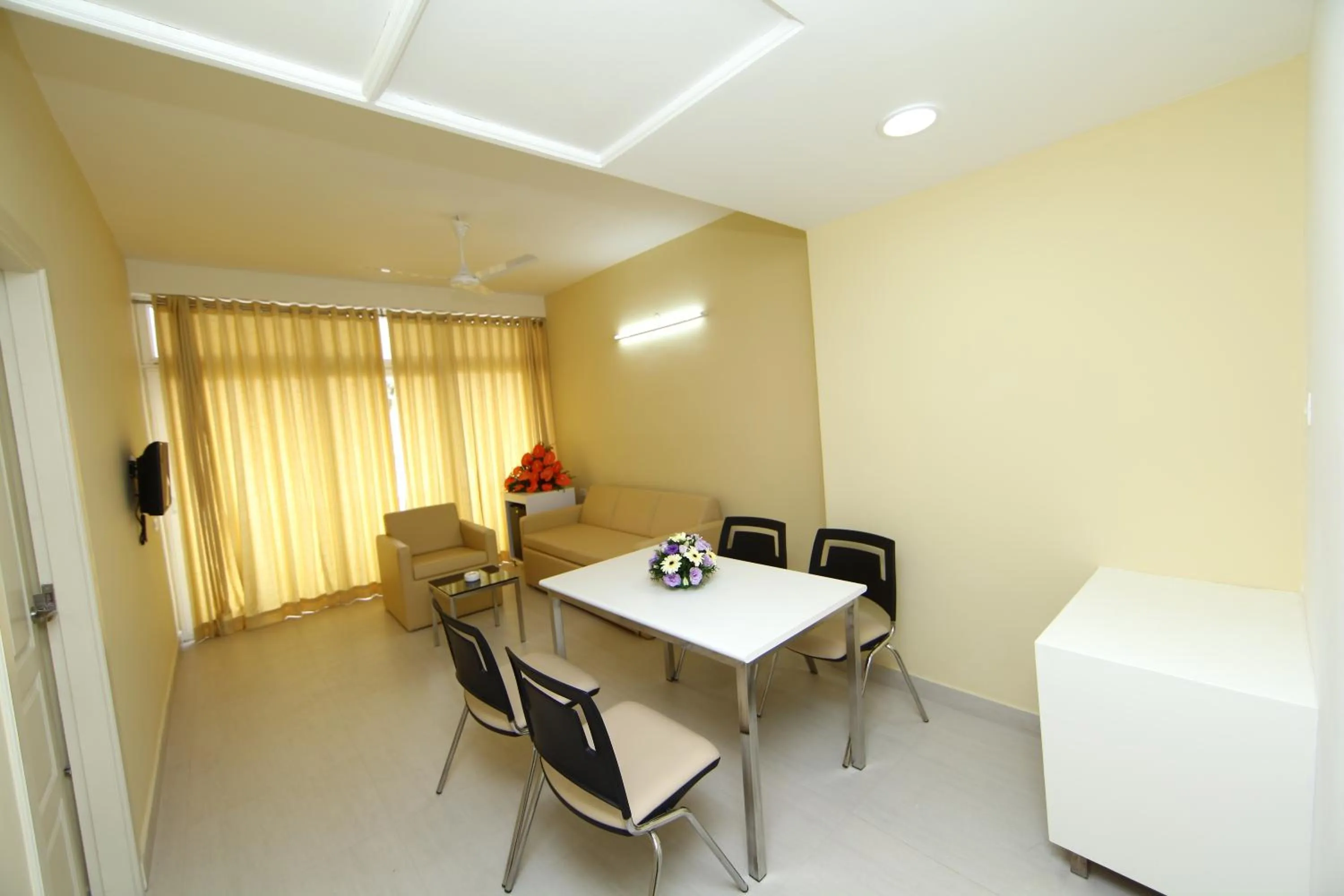 Living room in Millennium Continental