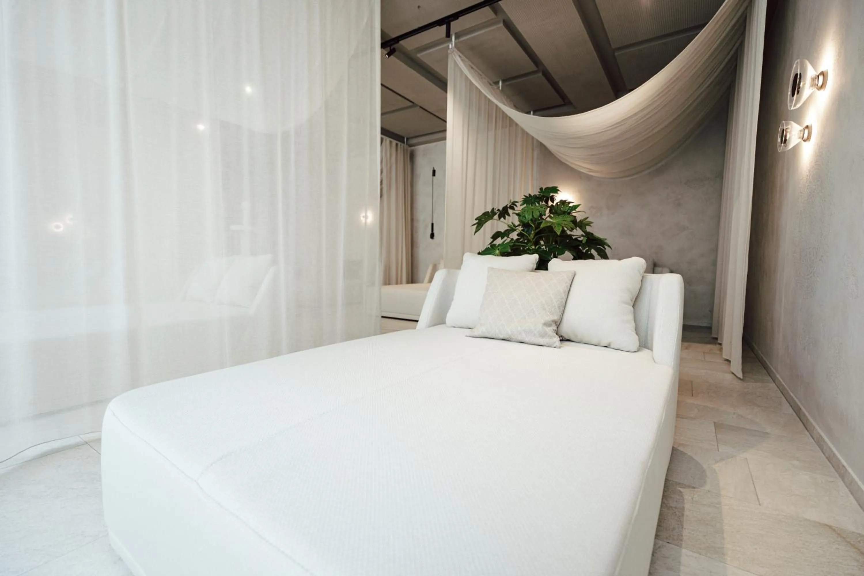 Spa and wellness centre/facilities, Bed in Spa Resort Geinberg