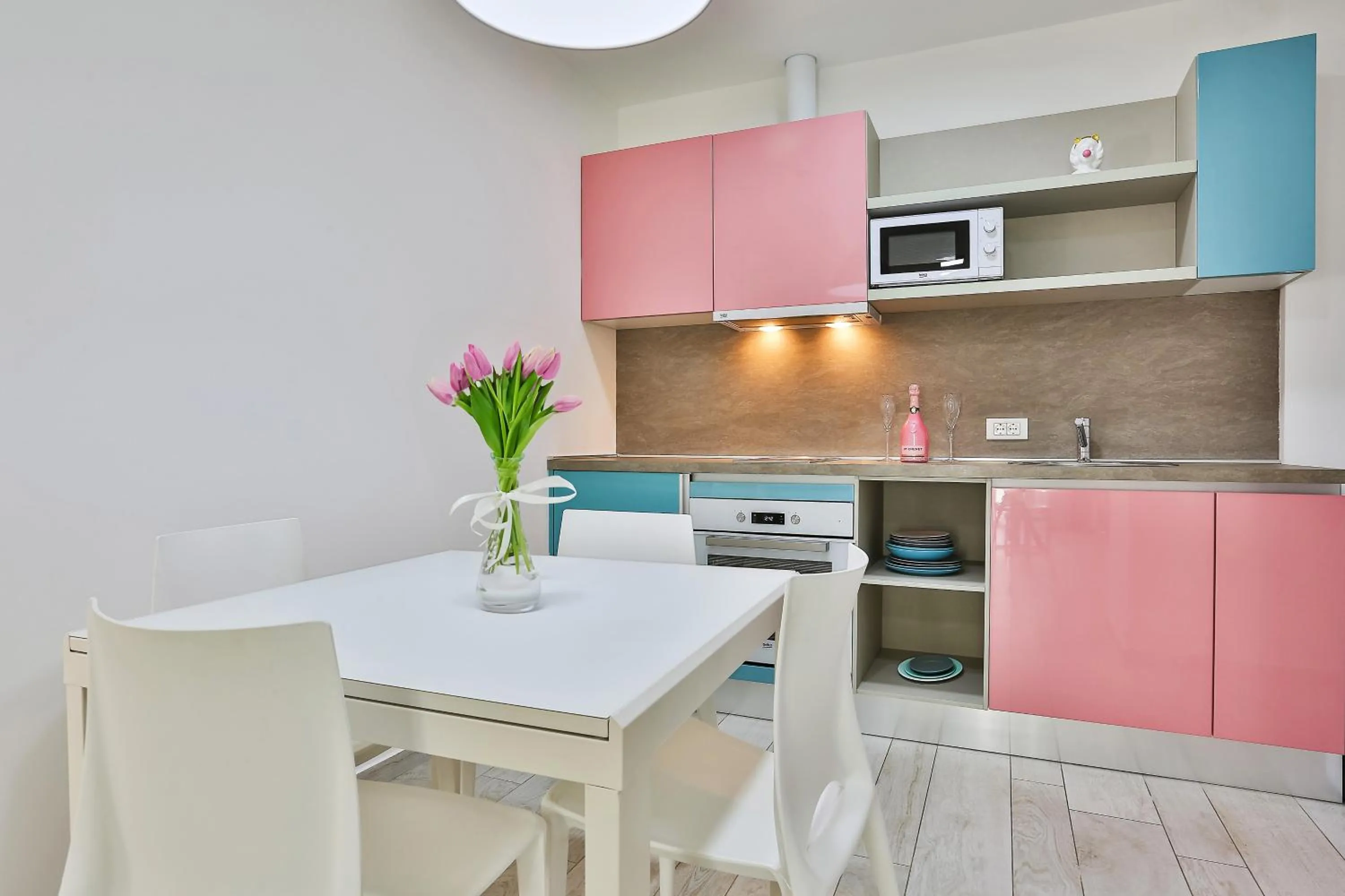 minibar in Royal Gardens Paradise