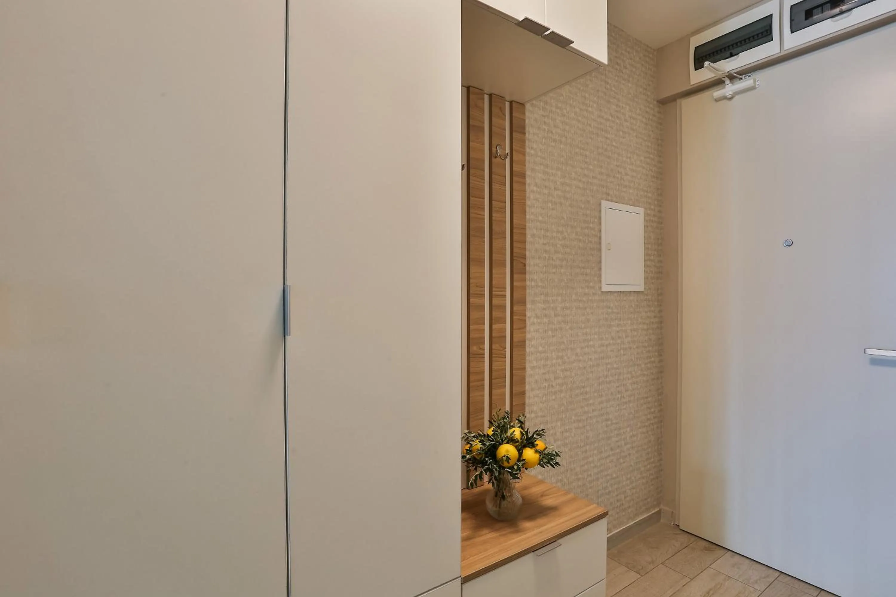 wardrobe in Royal Gardens Paradise