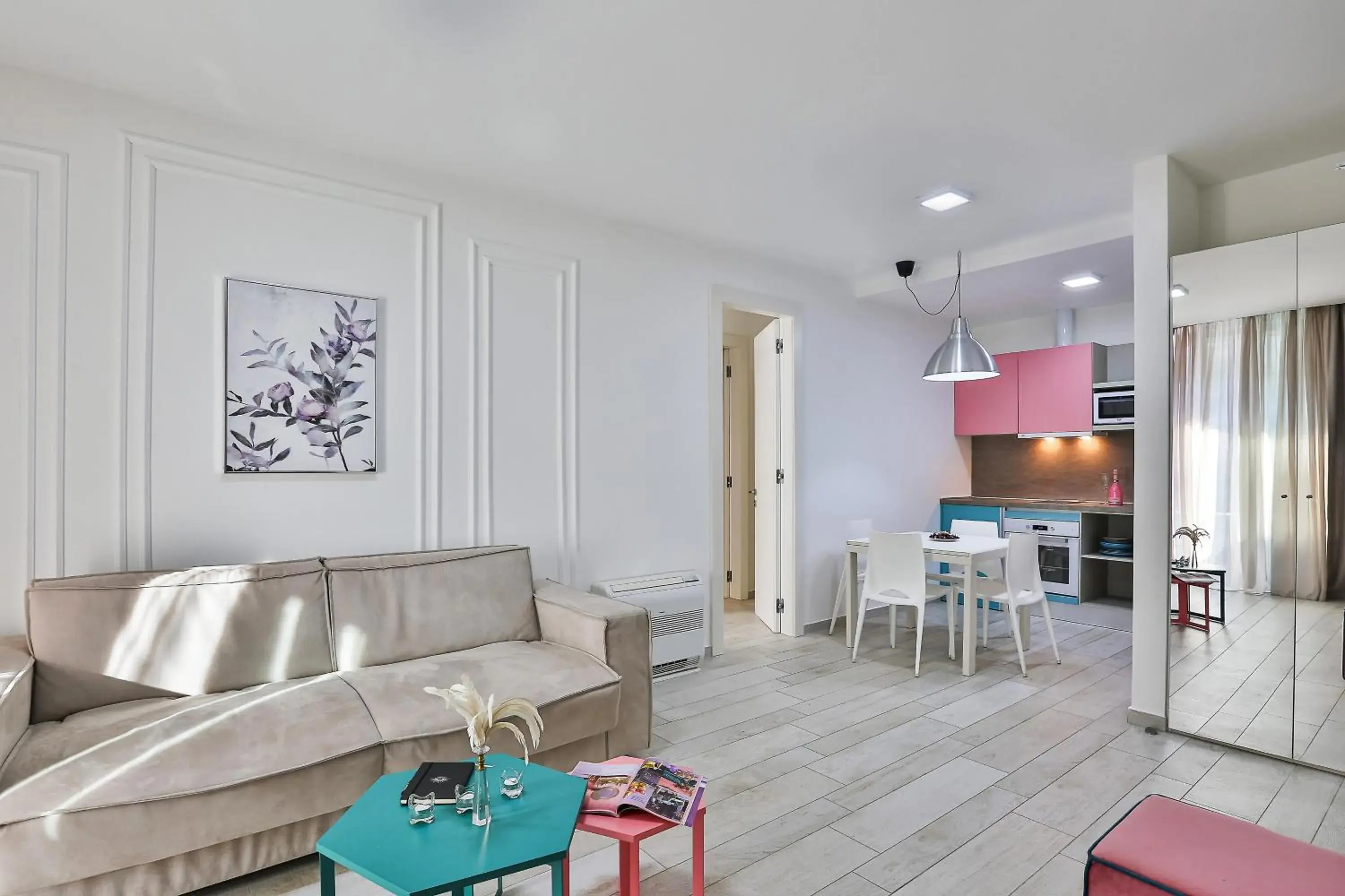 Apartment with Mountain View in Royal Gardens Paradise Apartment with Mountain View in Royal Gardens Paradise